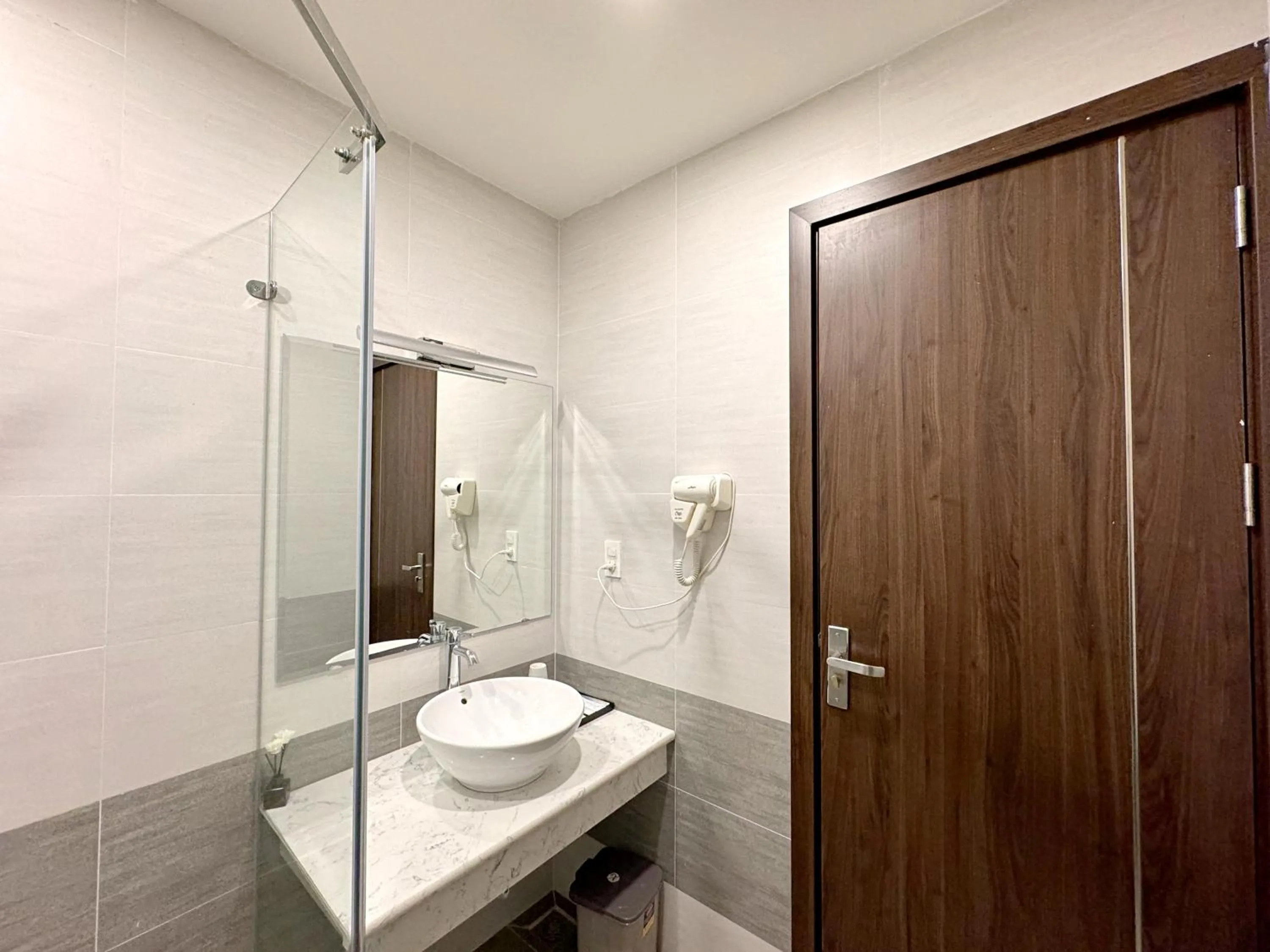 Au79 Hotel & Apartment