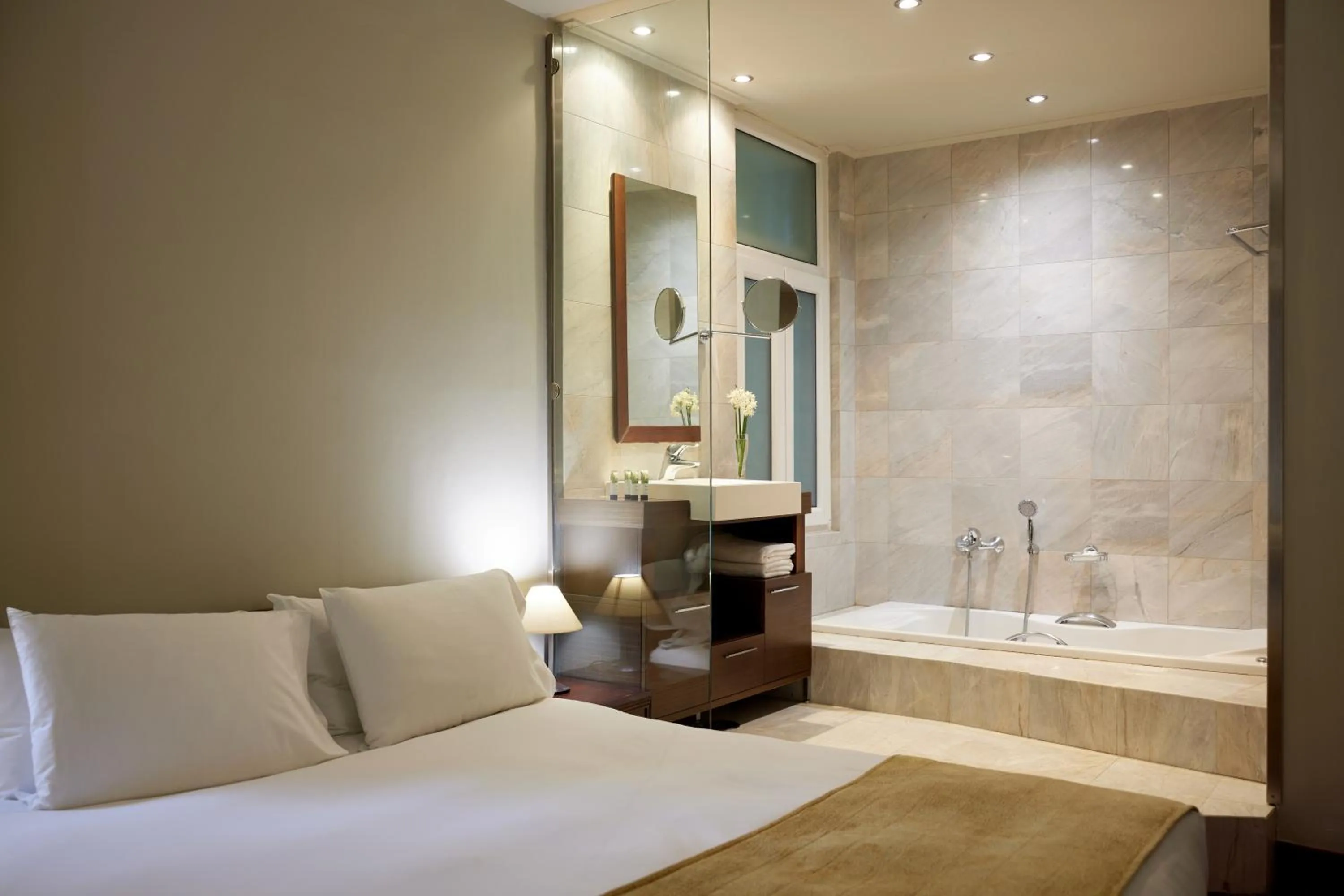 Photo of the whole room, Bed in Arni Hotel Domotel