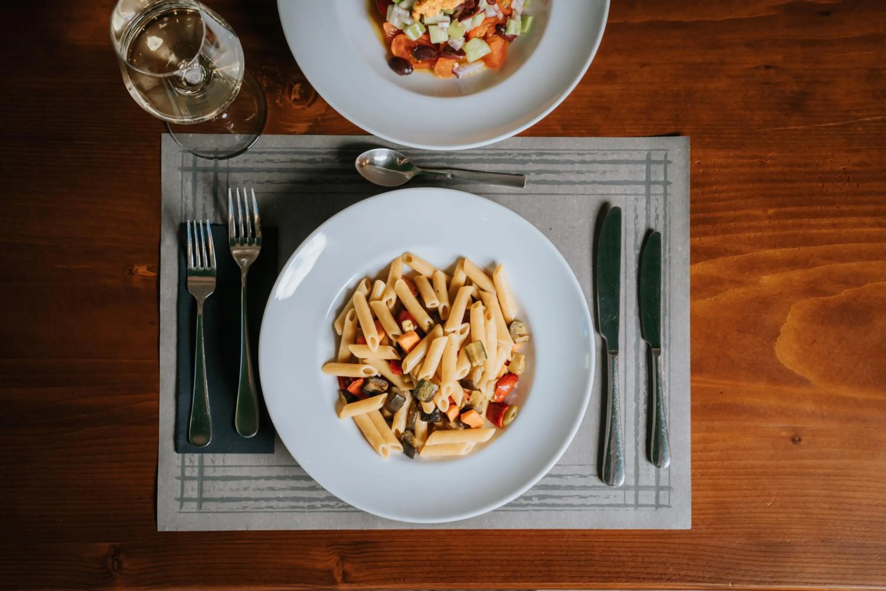 Food and drinks in Arni Hotel Domotel