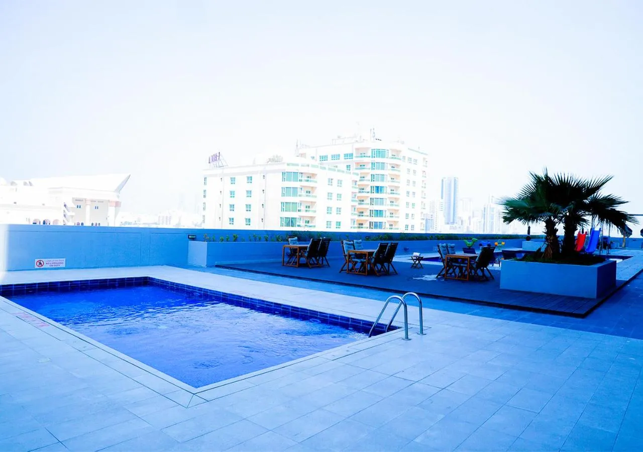 Pool view in Farhan Tower
