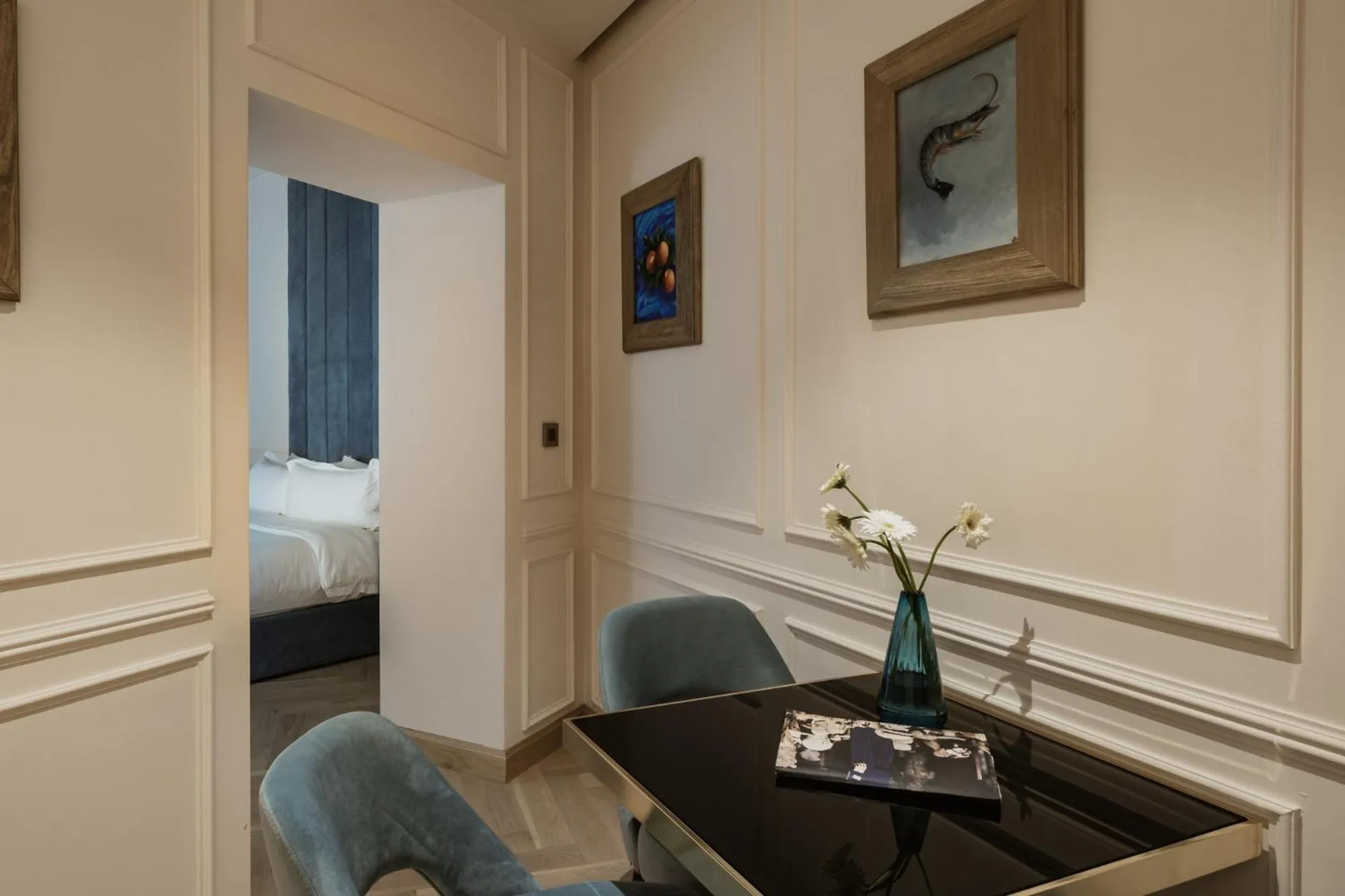 Seating area, Bed in Palazzo Castagna Boutique Hotel