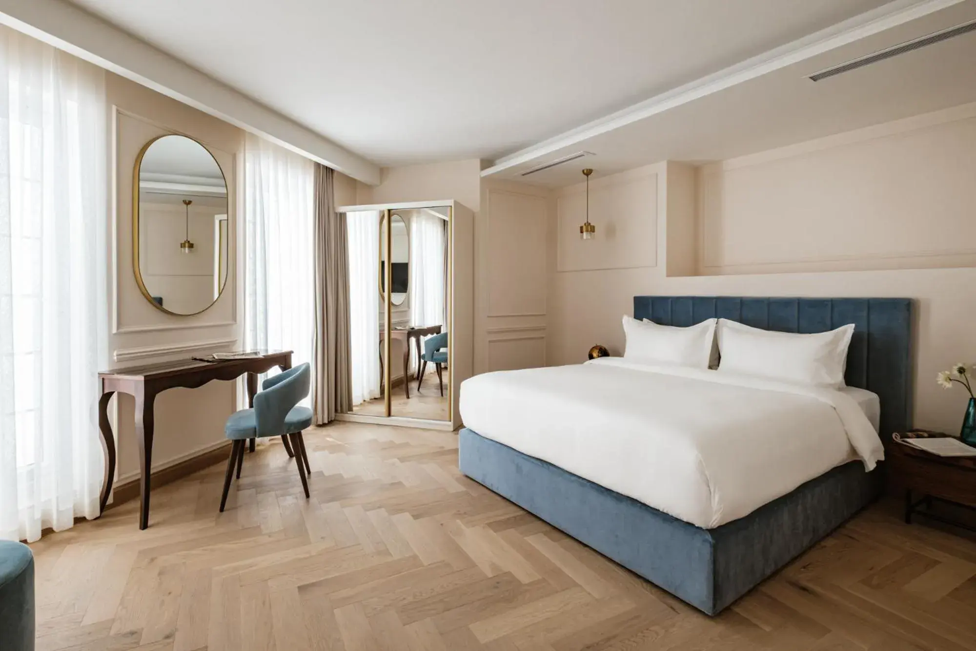 Photo of the whole room, Bed in Palazzo Castagna Boutique Hotel Photo of the whole room, Bed in Palazzo Castagna Boutique Hotel