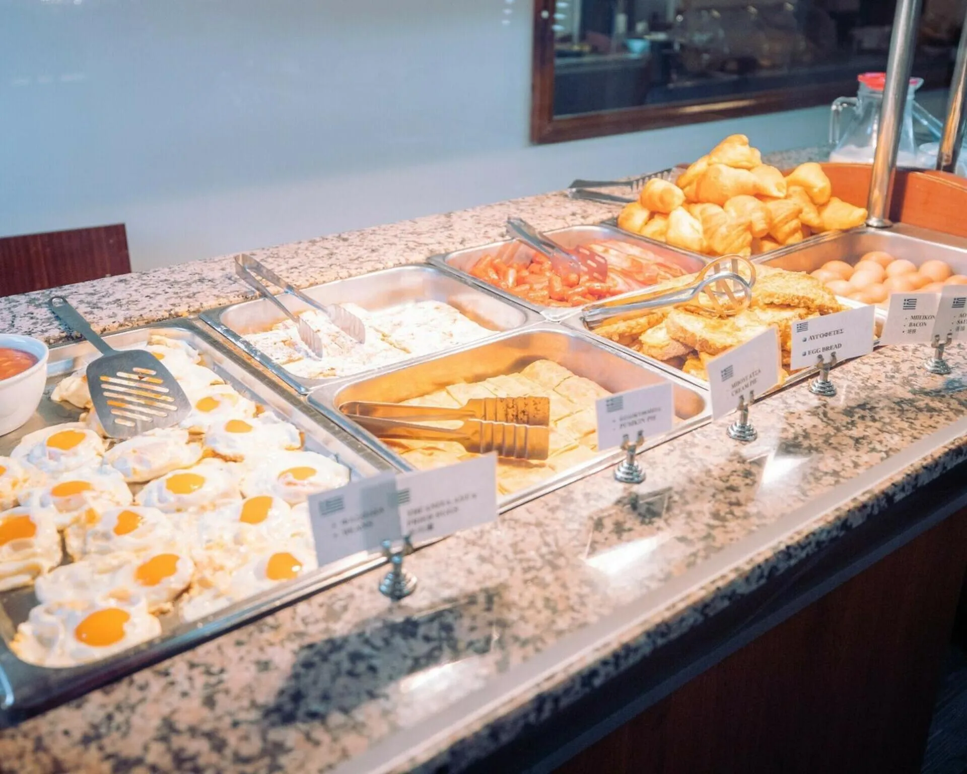 Buffet breakfast in Diana Hotel