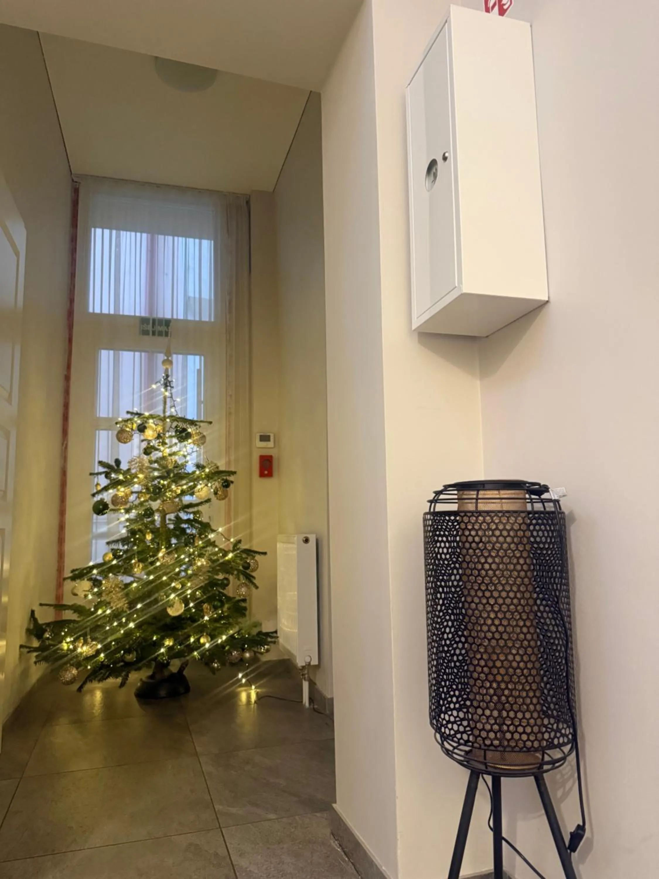 Decorative detail in GRAND CROWN