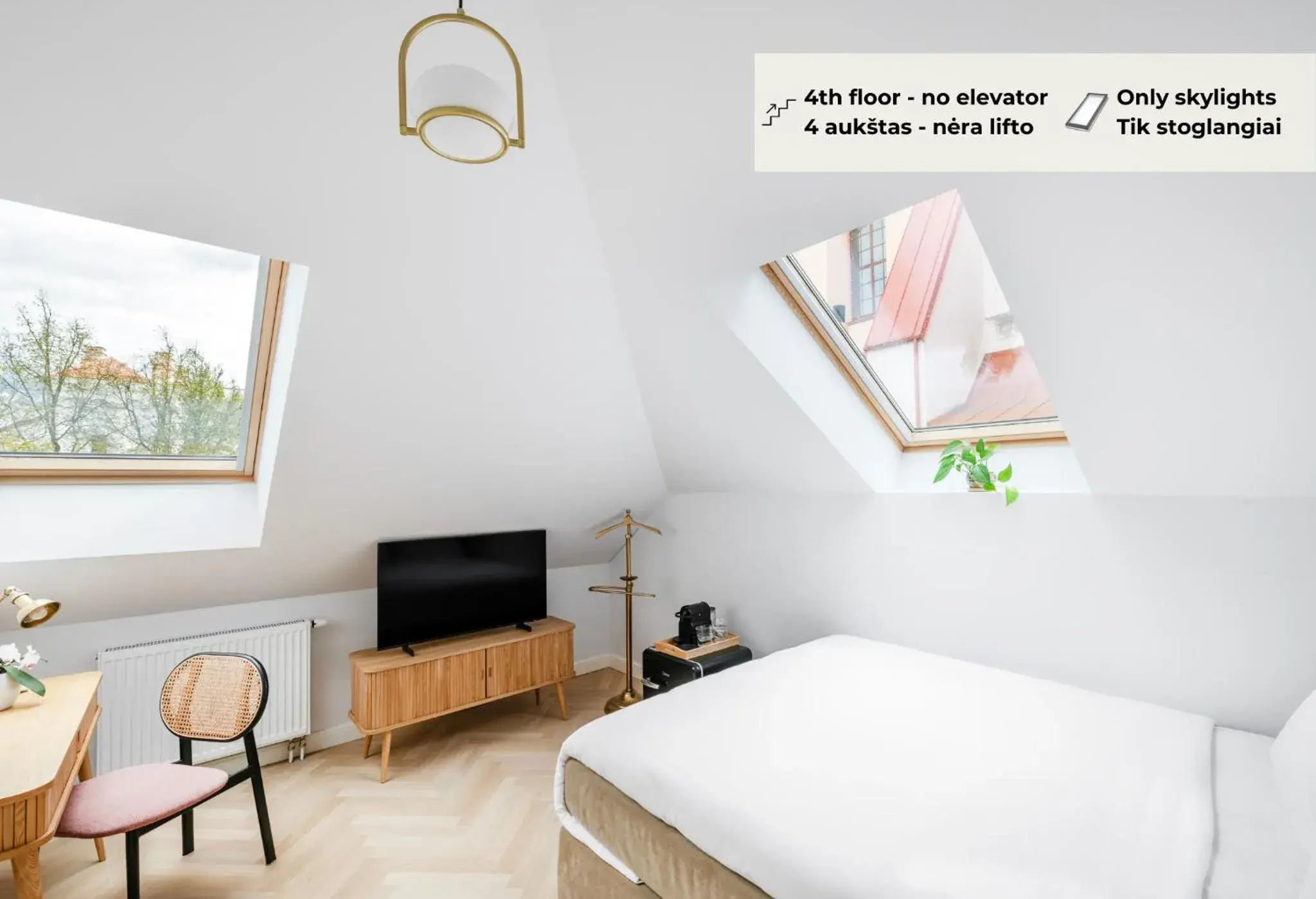 Small Double Room in GRAND CROWN Small Double Room in GRAND CROWN