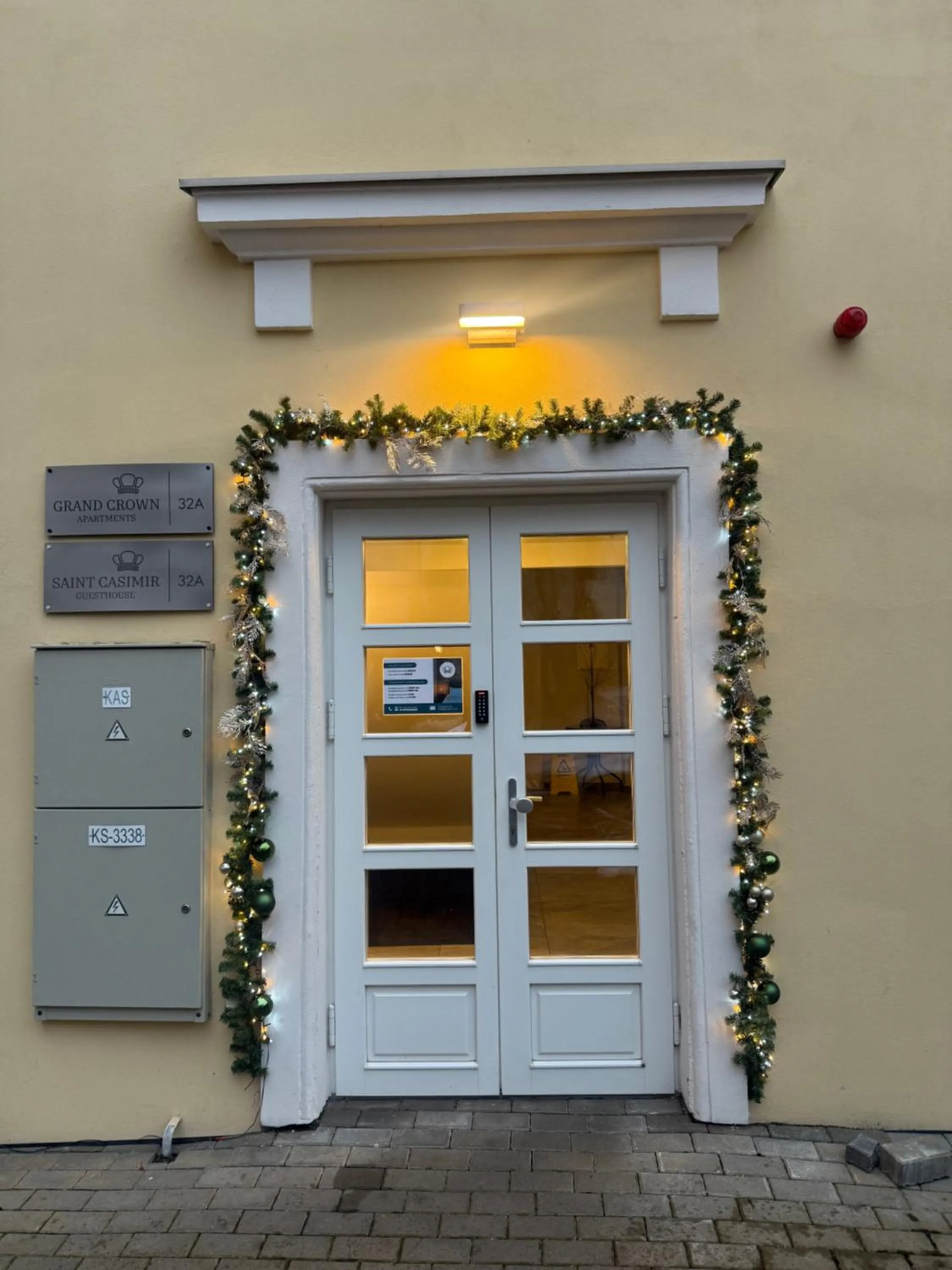 Swimming pool in GRAND CROWN