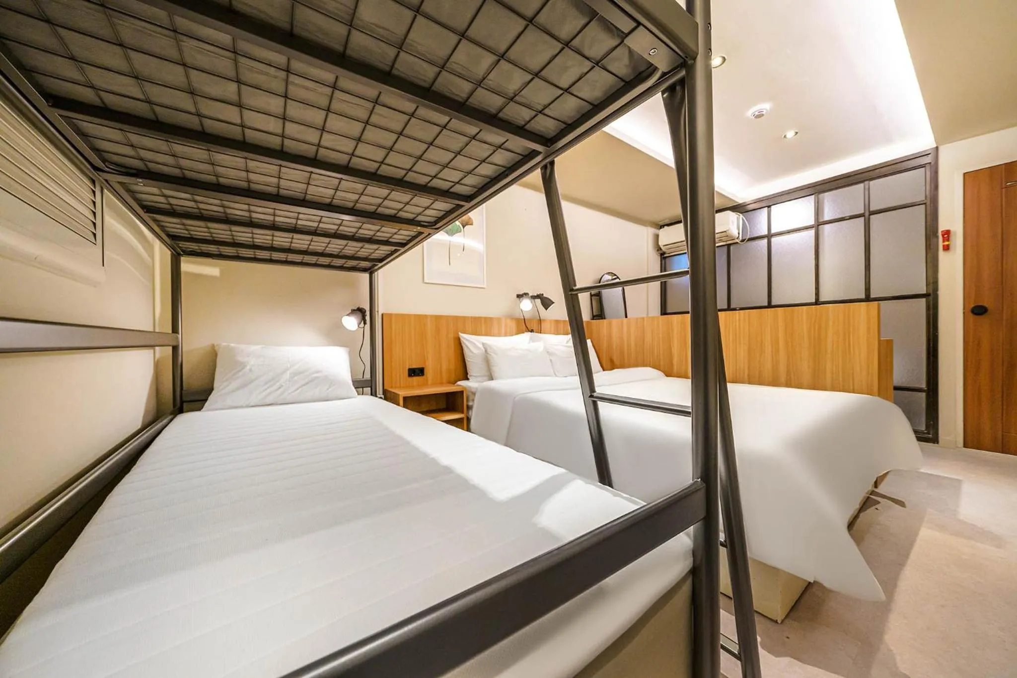 bunk bed, Bed in Hotel Less Seoul