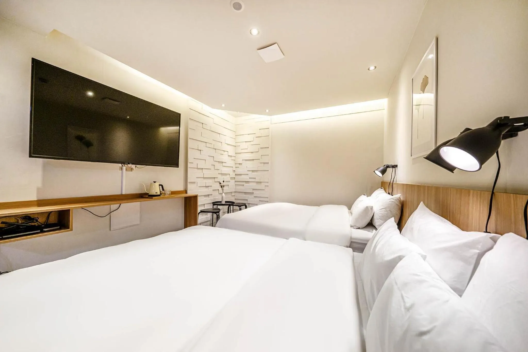 Bed in Hotel Less Seoul