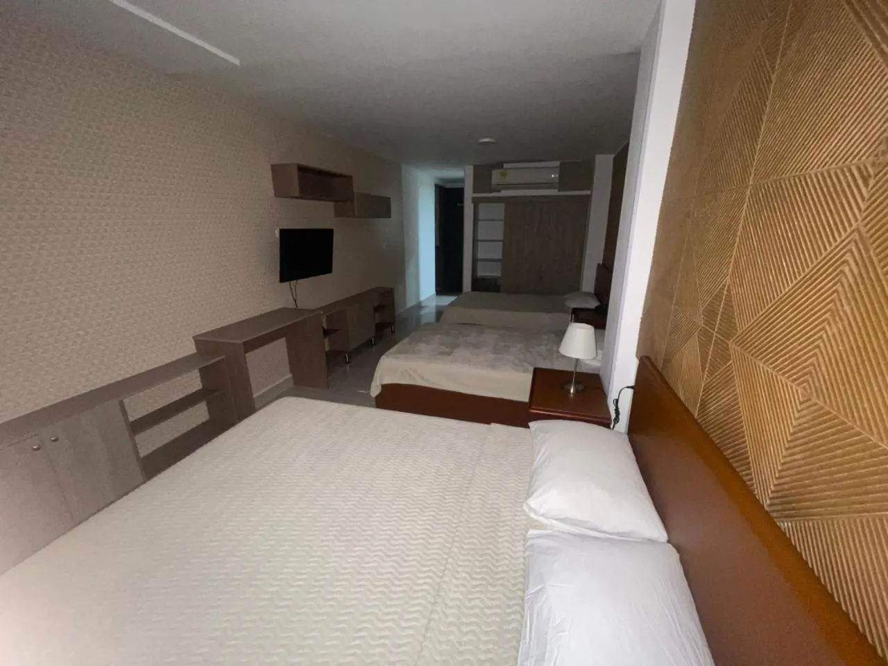 Bed in Hotel Prado 72 INN