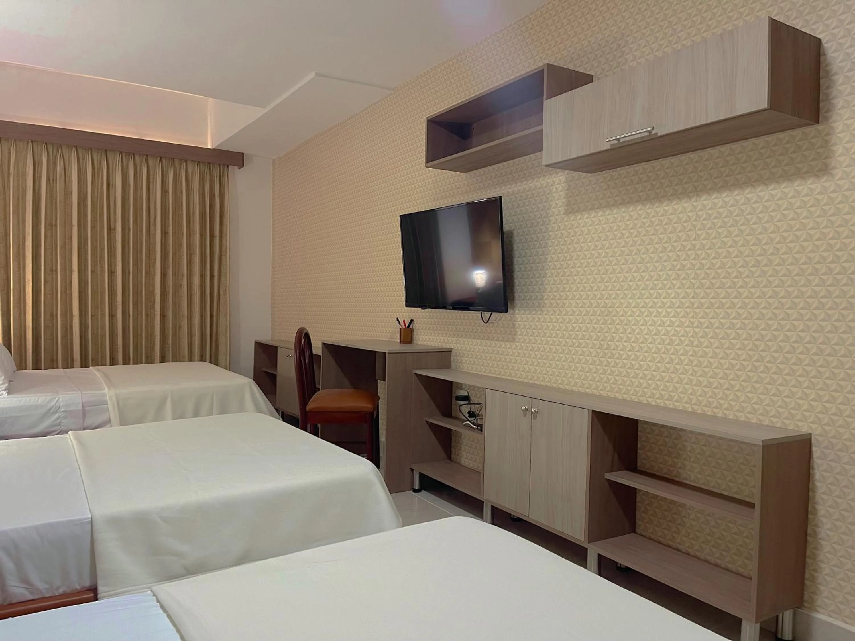Small Twin Room in Hotel Prado 72 INN