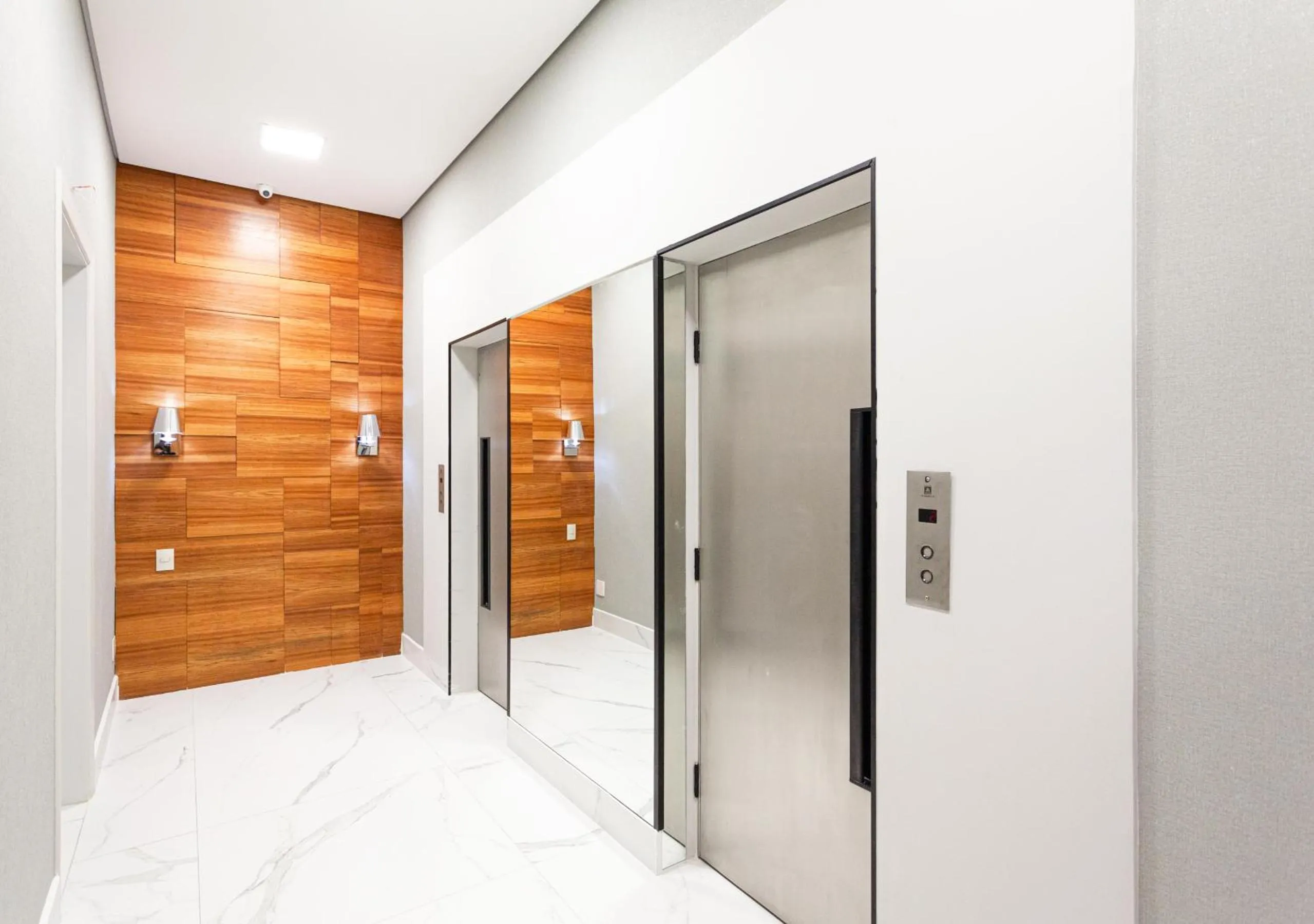 elevator, Bed in Consolação by Charlie