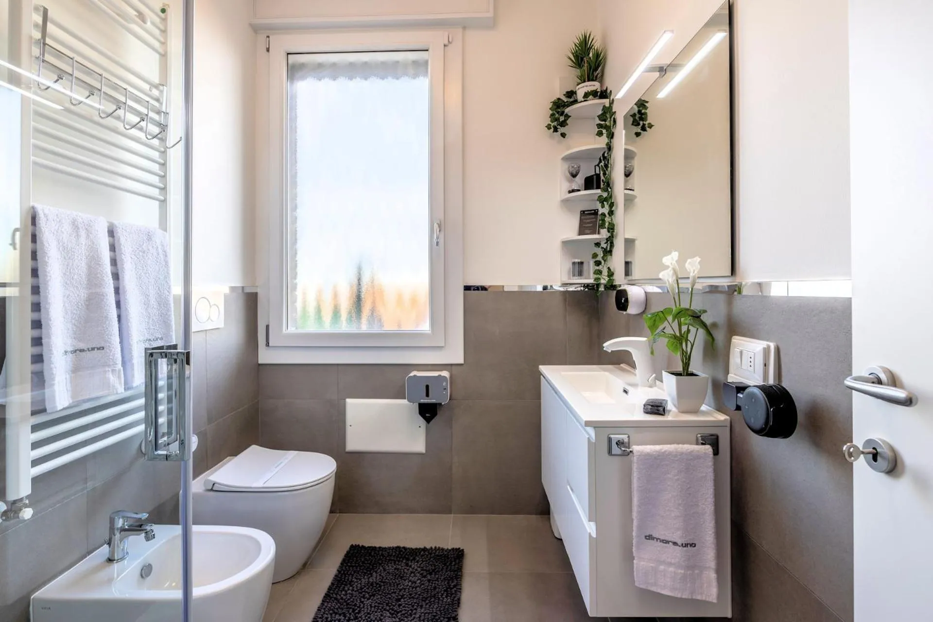 Shower in dimorauno - appartamento domotico a 5 stelle