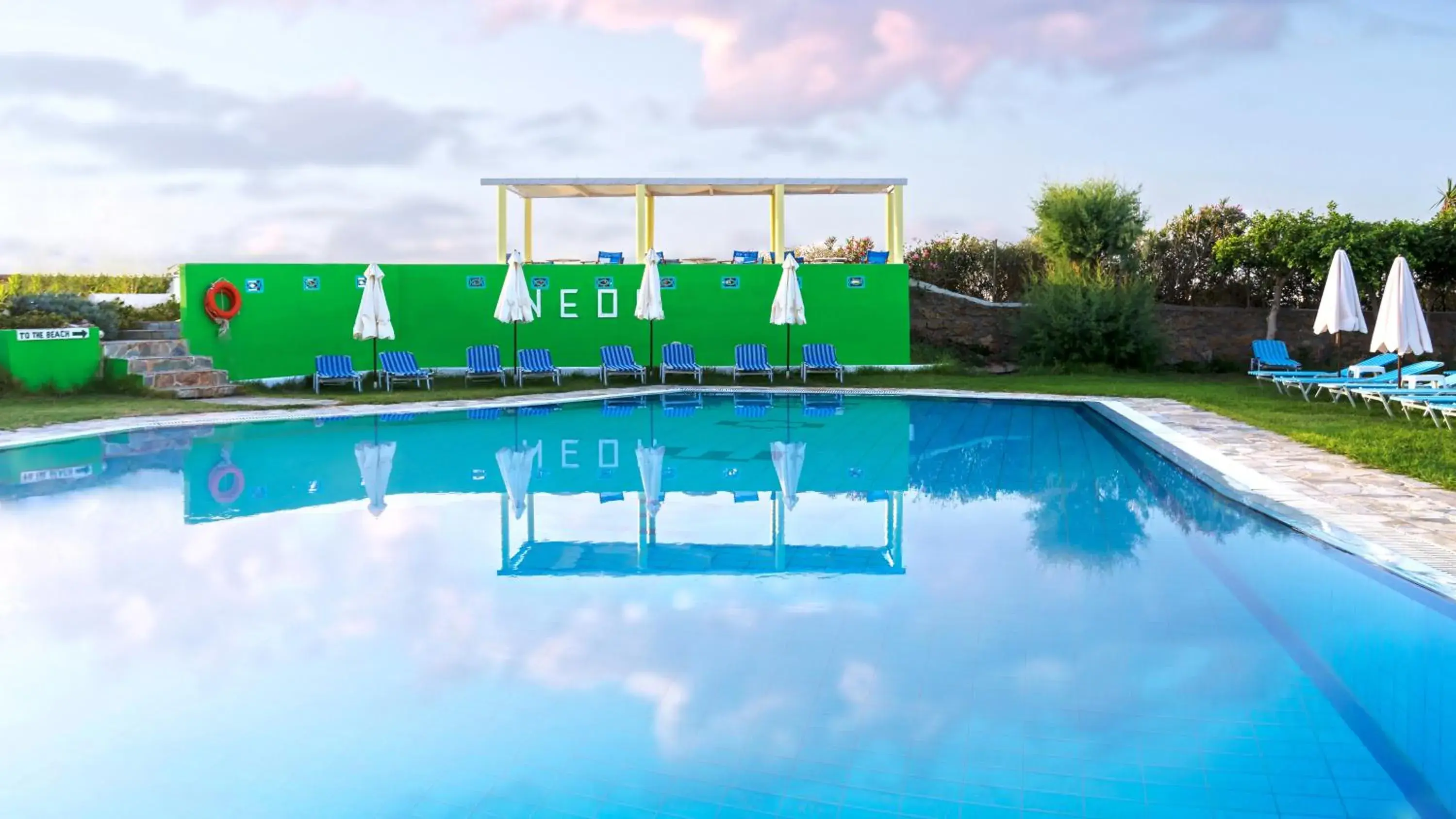 Swimming pool in Neon Hotel Swimming pool in Neon Hotel