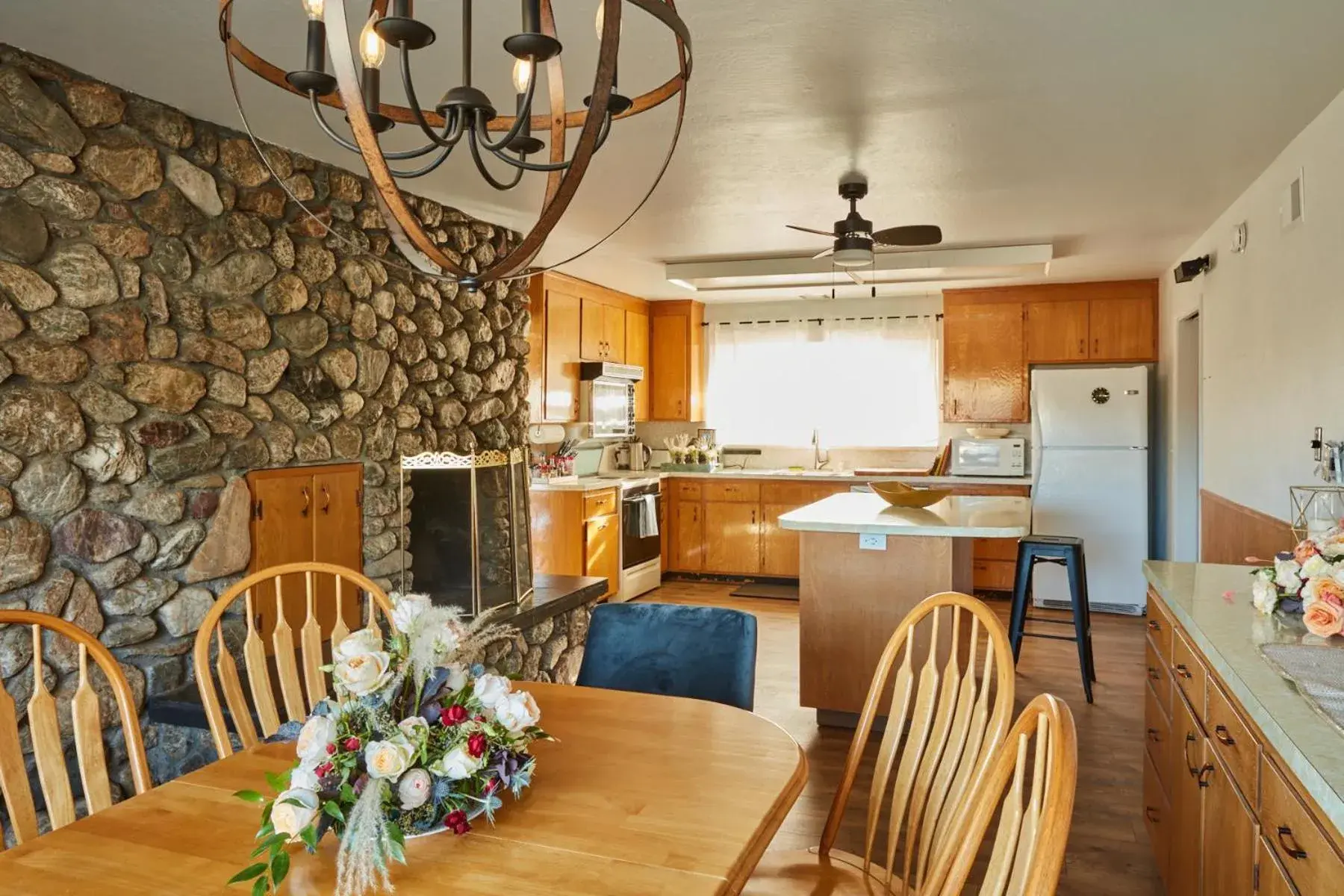 Bed and Barrel at Stonehouse Cellars Bed and Barrel at Stonehouse Cellars