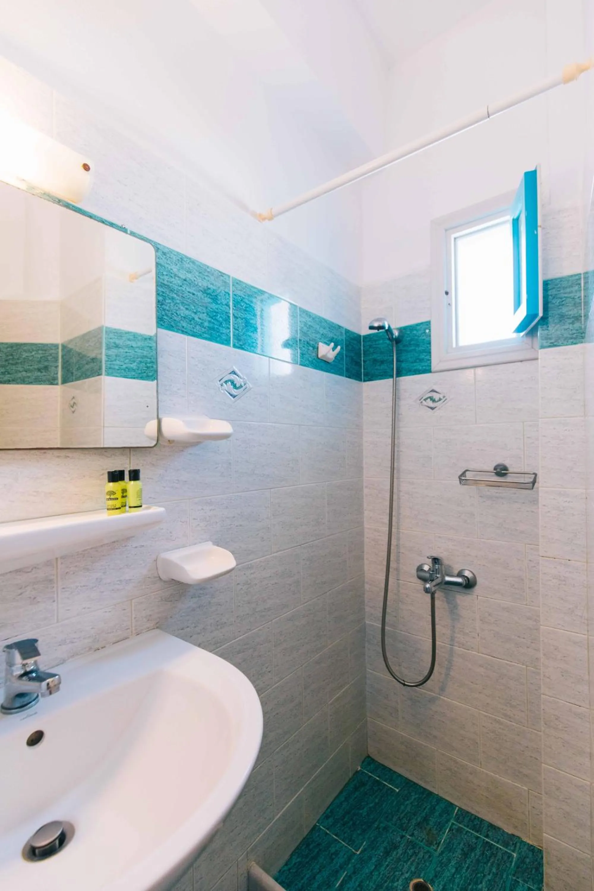 Bathroom in Kafieris View