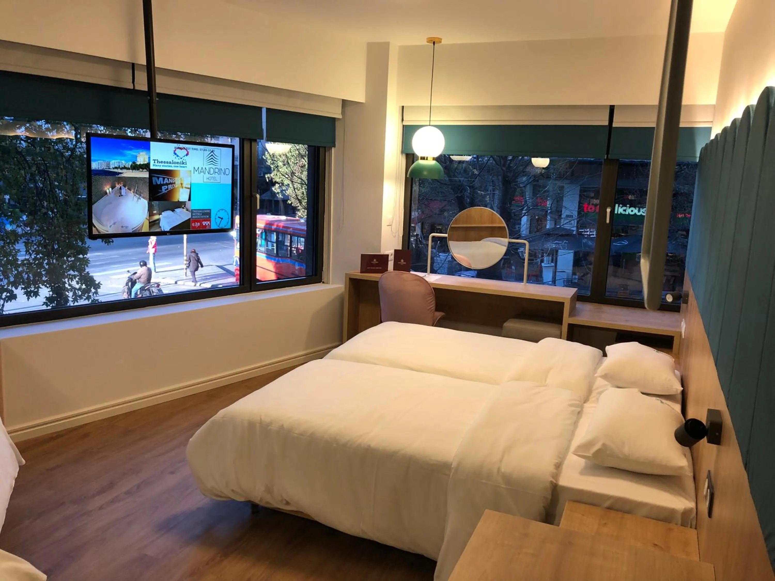 TV and multimedia, Bed in Mandrino Hotel