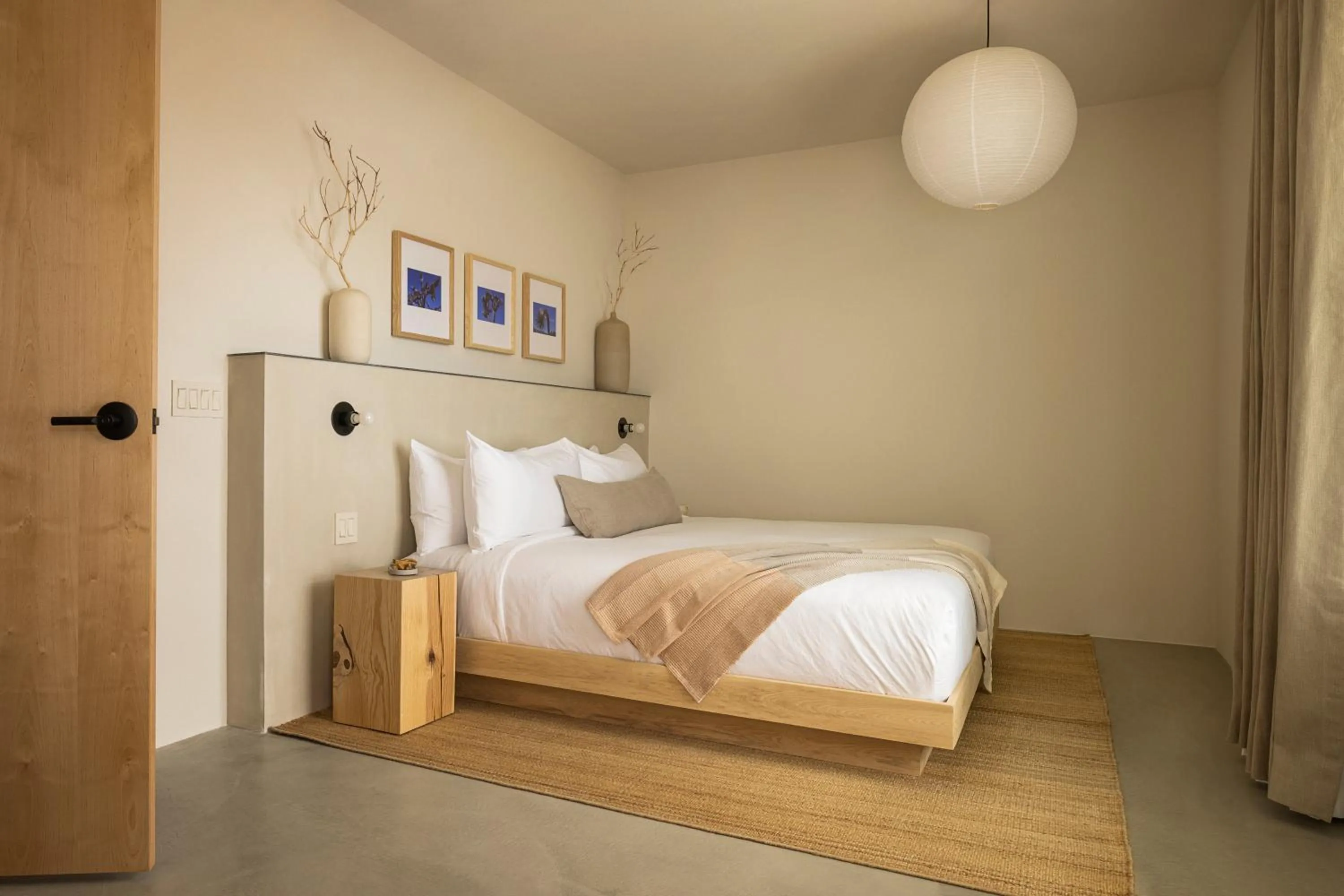 Bed in Drift Palm Springs, a Member of Design Hotels