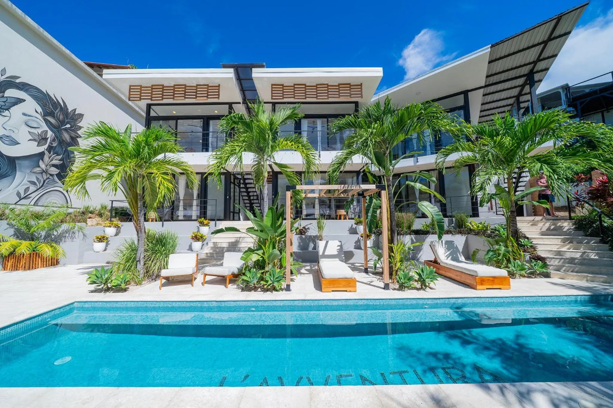 Property building in L'Avventura