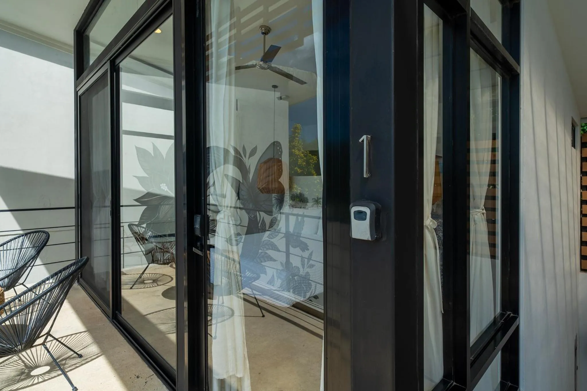 Seating area in L'Avventura