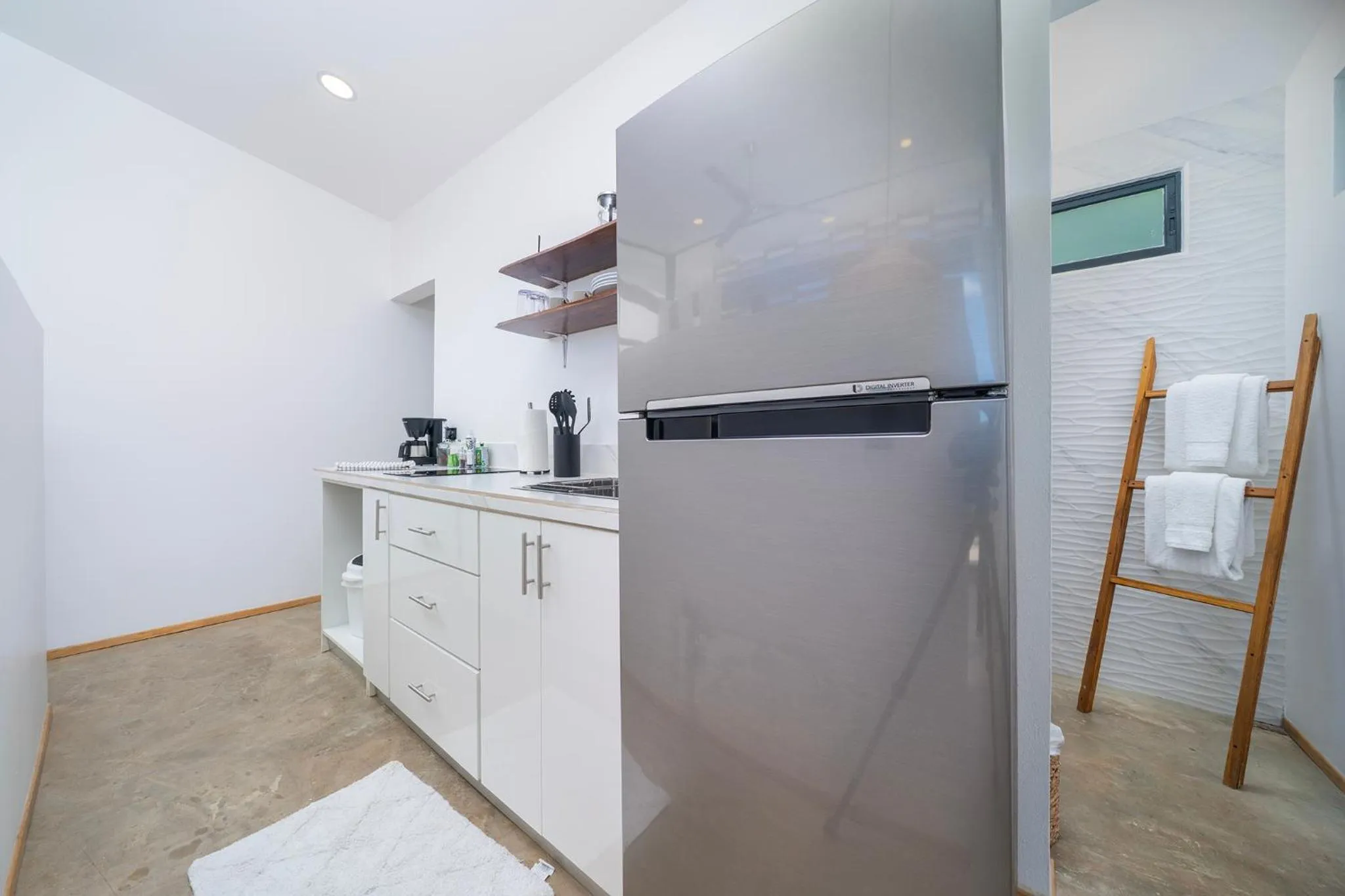 Bathroom in L'Avventura