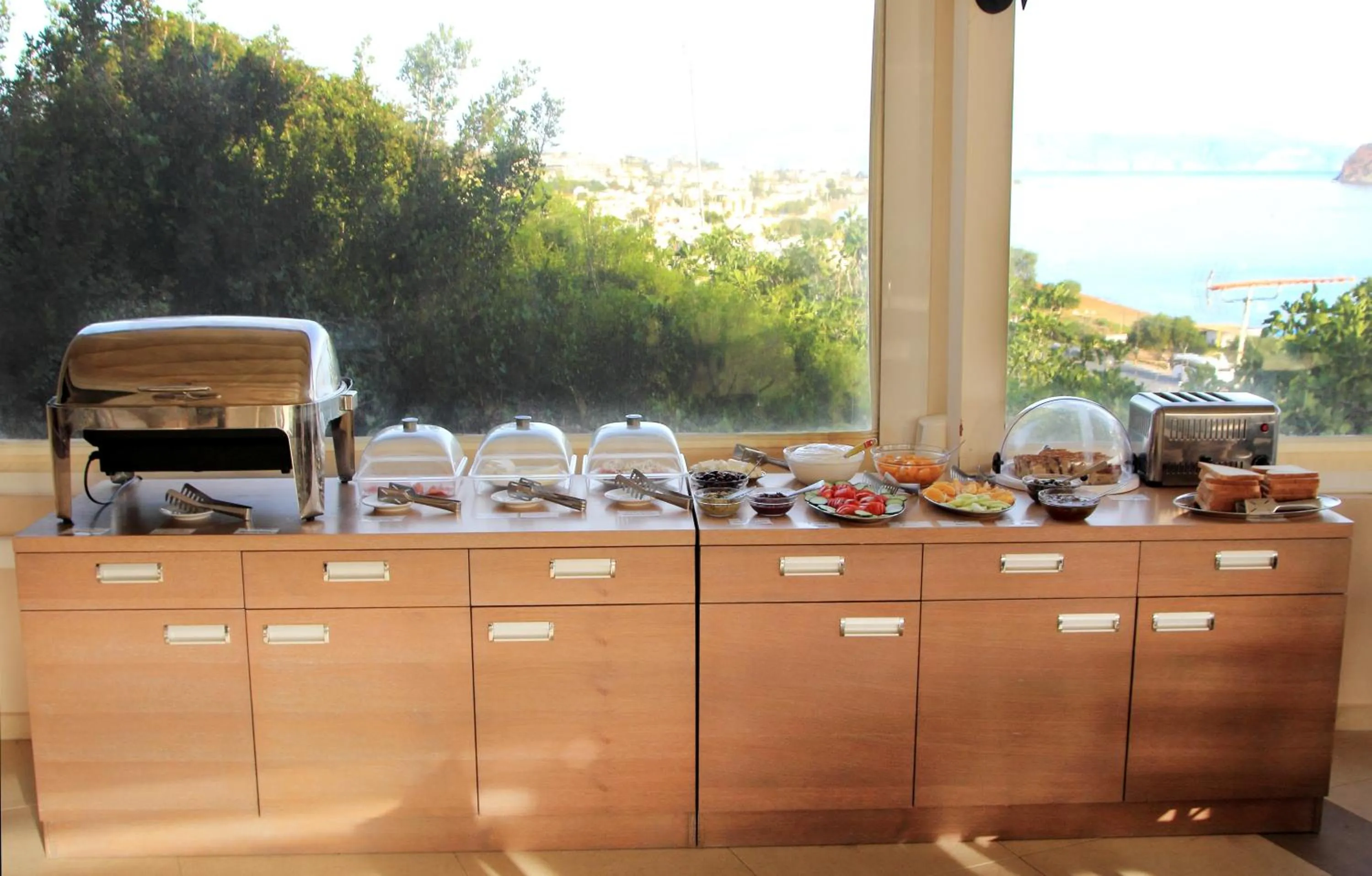 Continental breakfast in Renieris Hotel