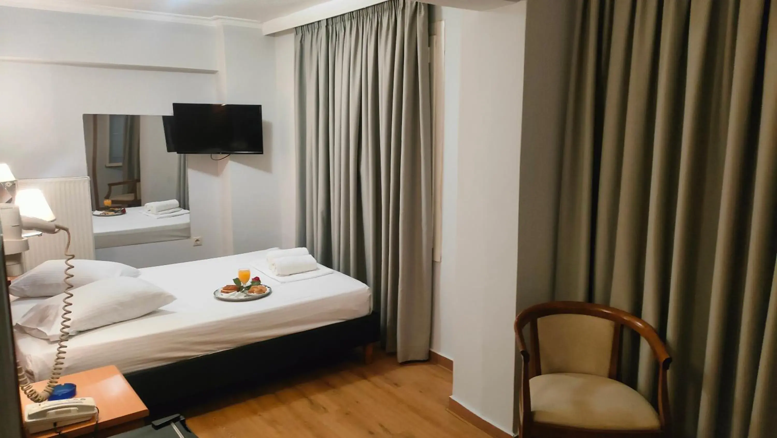 Bed in Athens City Hotel Bed in Athens City Hotel