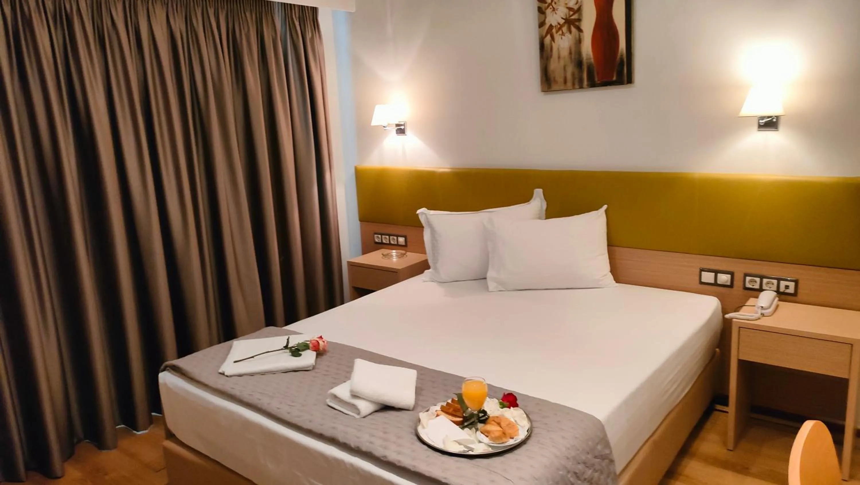 Bed in Athens City Hotel