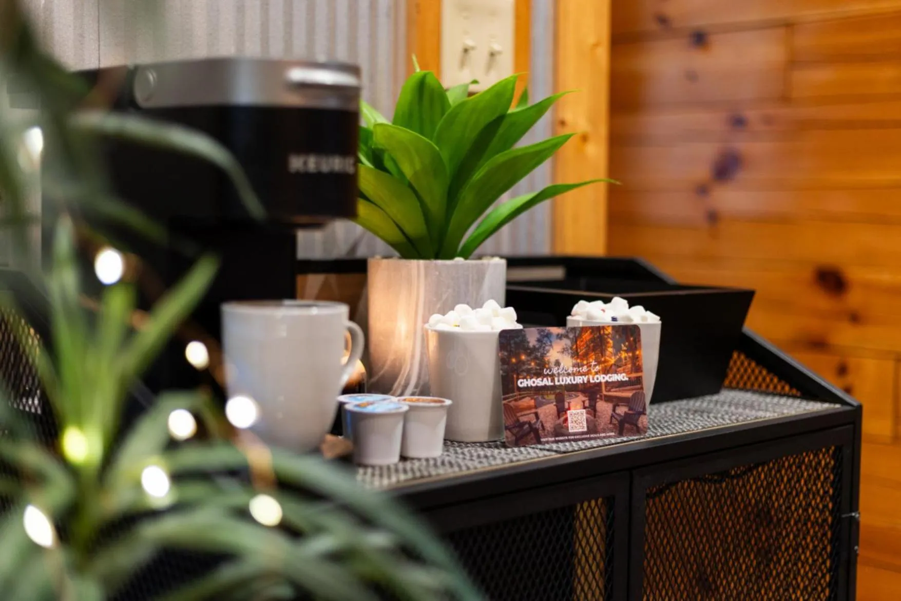 Coffee/tea facilities in Family Oasis By Ghosal Luxury Lodging