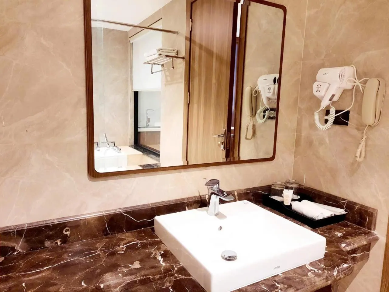 Bathroom in Quynh Trang Hung Yen Hotel