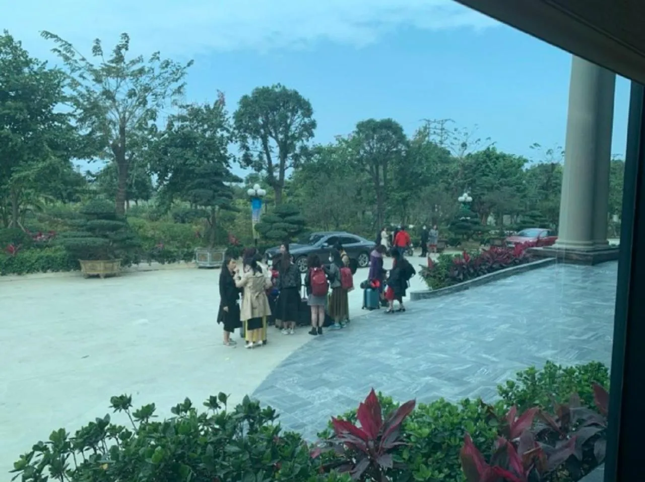 Parking in Quynh Trang Hung Yen Hotel