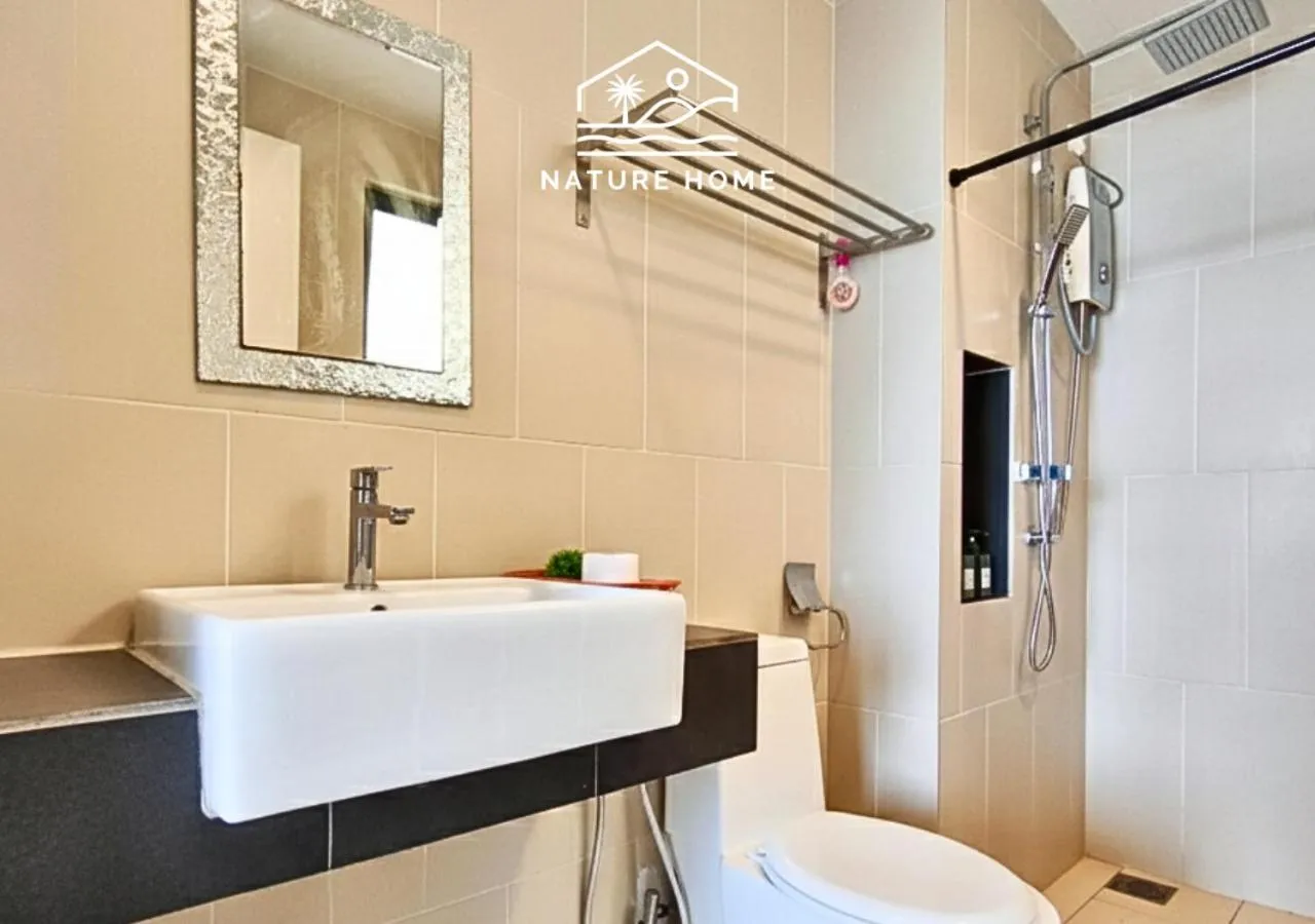 Shower in Nature Home - Swiss Garden Resort Residences - Weekend Free Breakfast