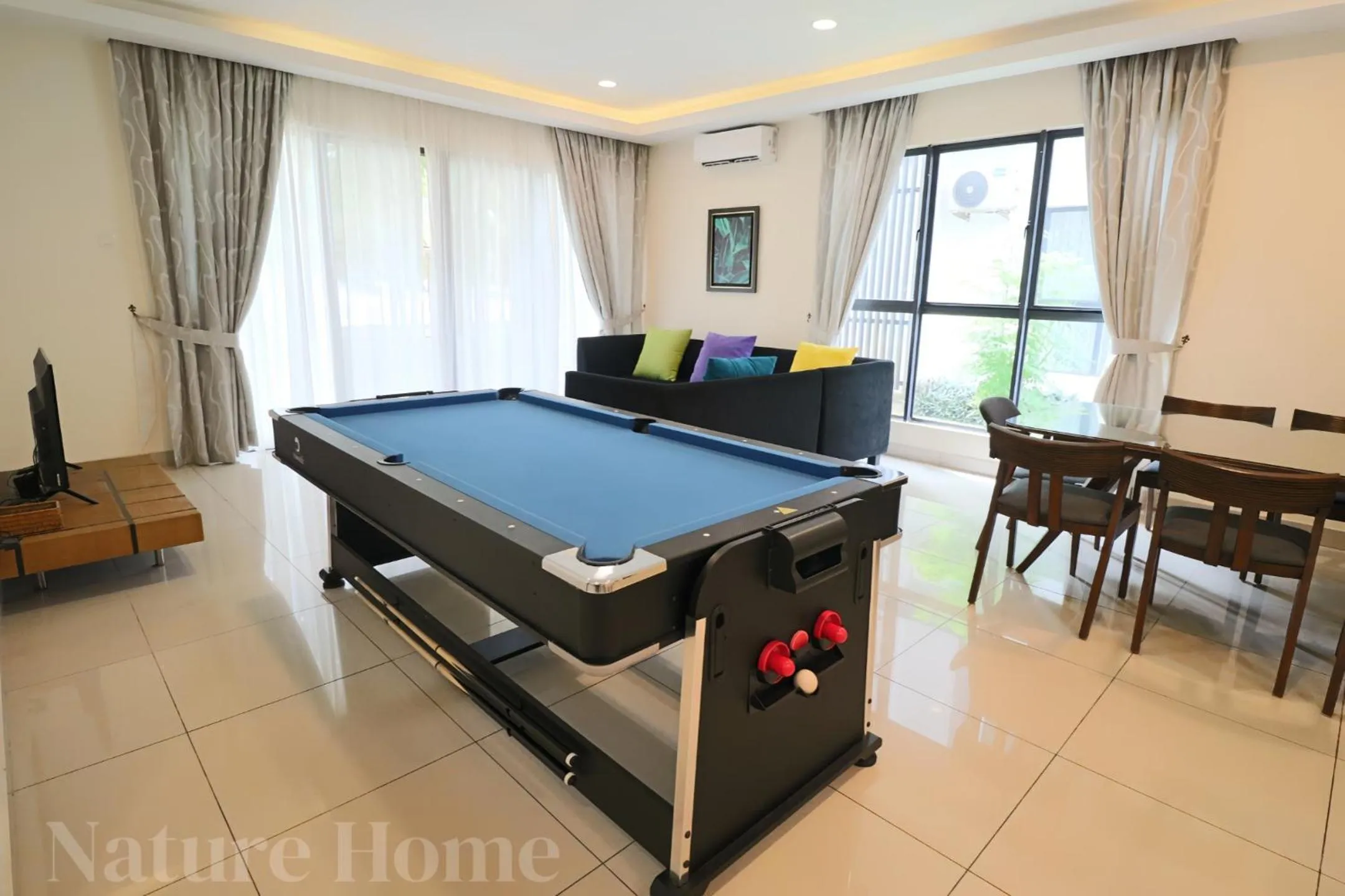 Billiard in Nature Home - Swiss Garden Resort Residences - Weekend Free Breakfast