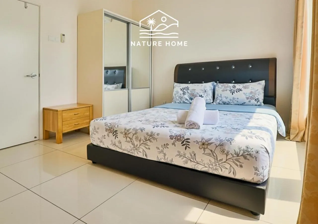 Bed in Nature Home - Swiss Garden Resort Residences - Weekend Free Breakfast