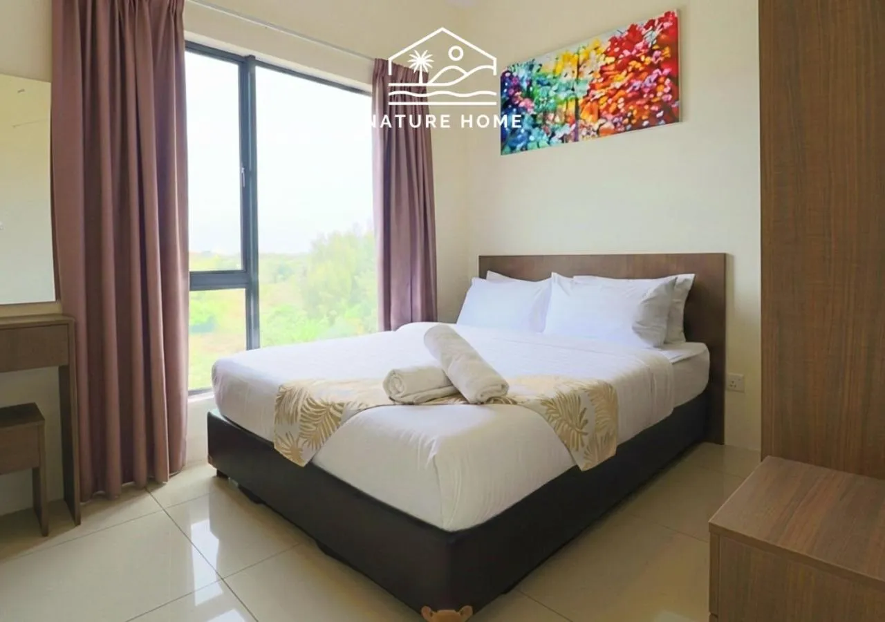 Bed in Nature Home - Swiss Garden Resort Residences - Weekend Free Breakfast