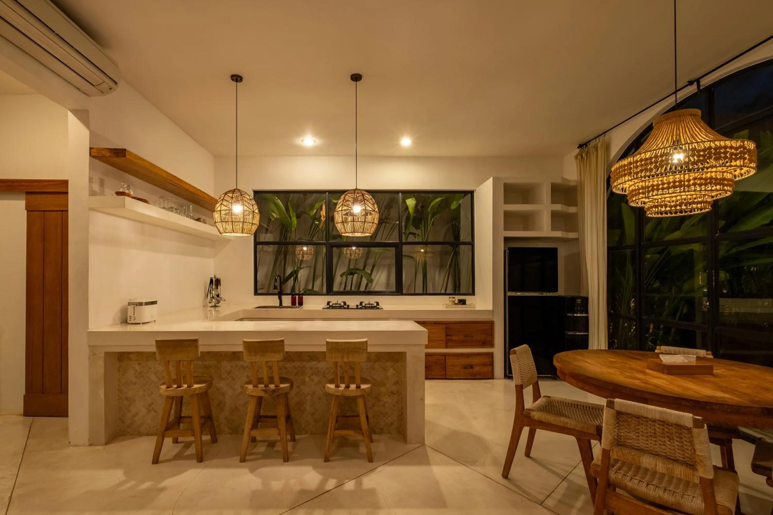 Kitchen or kitchenette in Villa Akhila Canggu