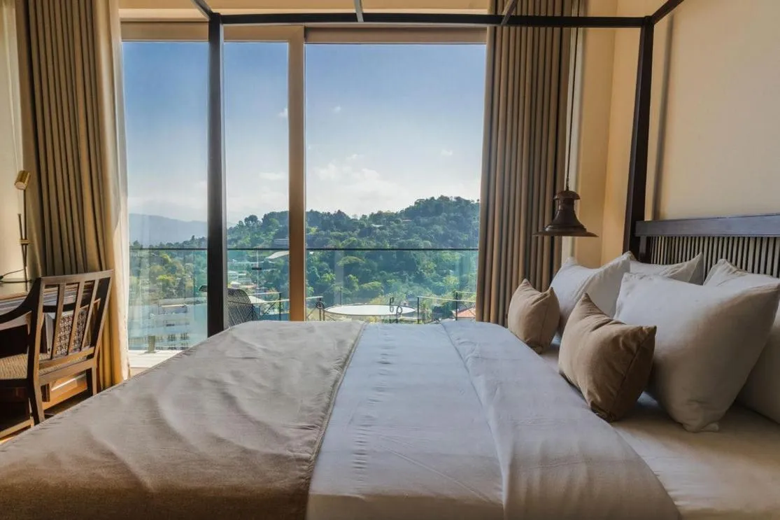 Photo of the whole room, Bed in Rivora Heights