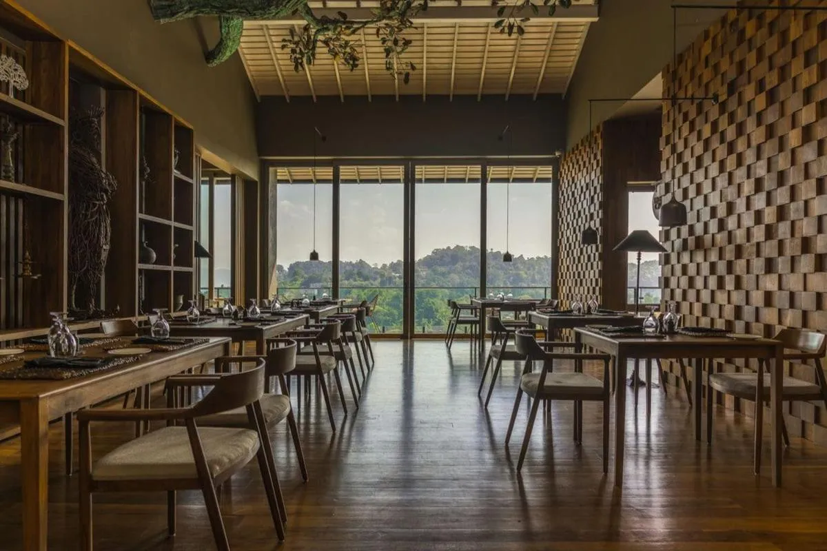 Restaurant/places to eat in Rivora Heights