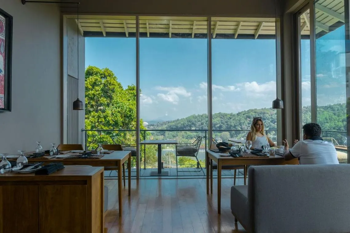 Day in Rivora Heights