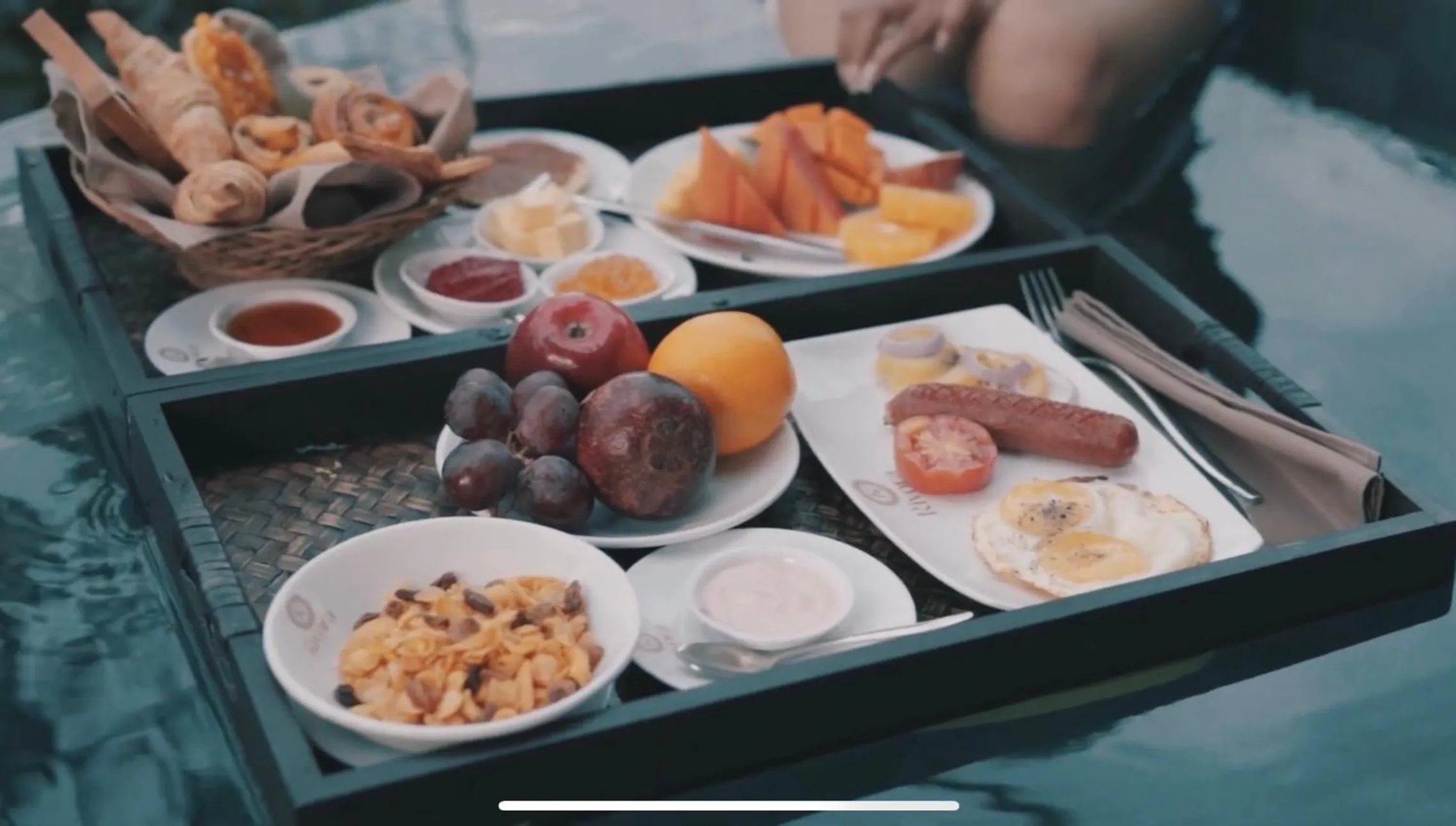 Breakfast in Rivora Heights