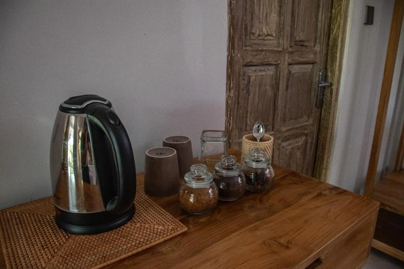 Coffee/tea facilities in Down The Rabbit Hole