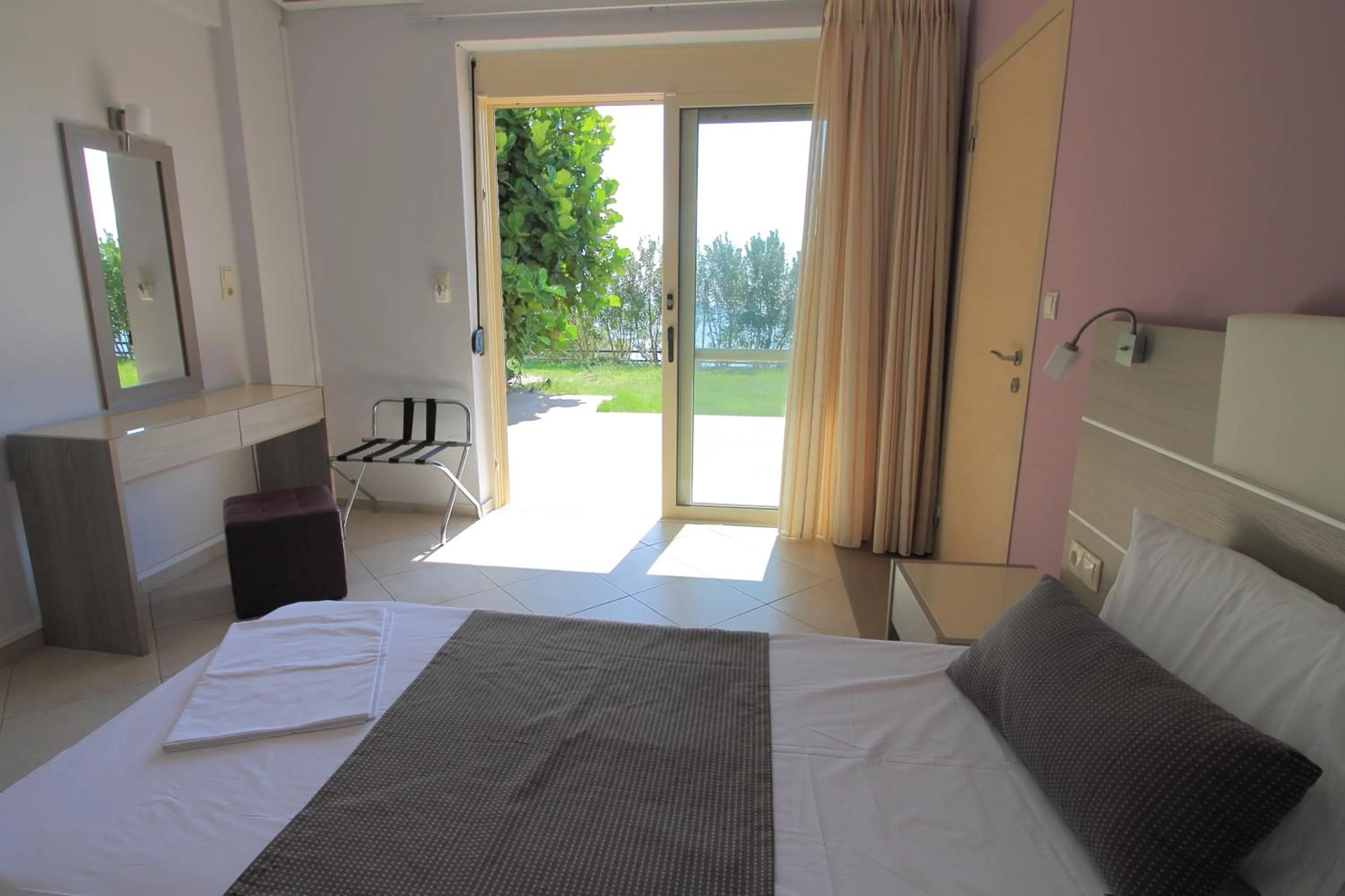 Day, Bed in Thalassa House Apartments