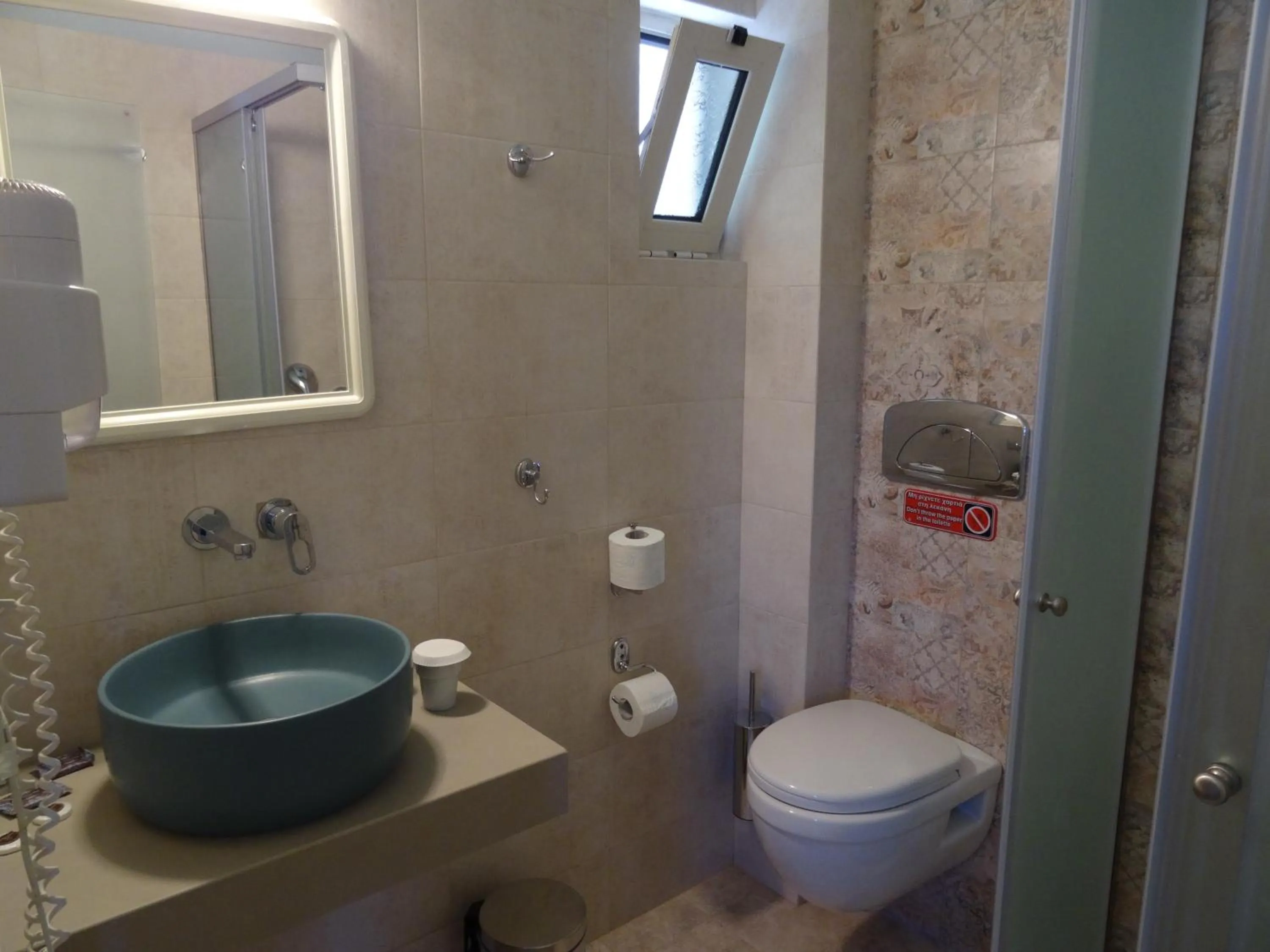 Shower in Thalassa House Apartments