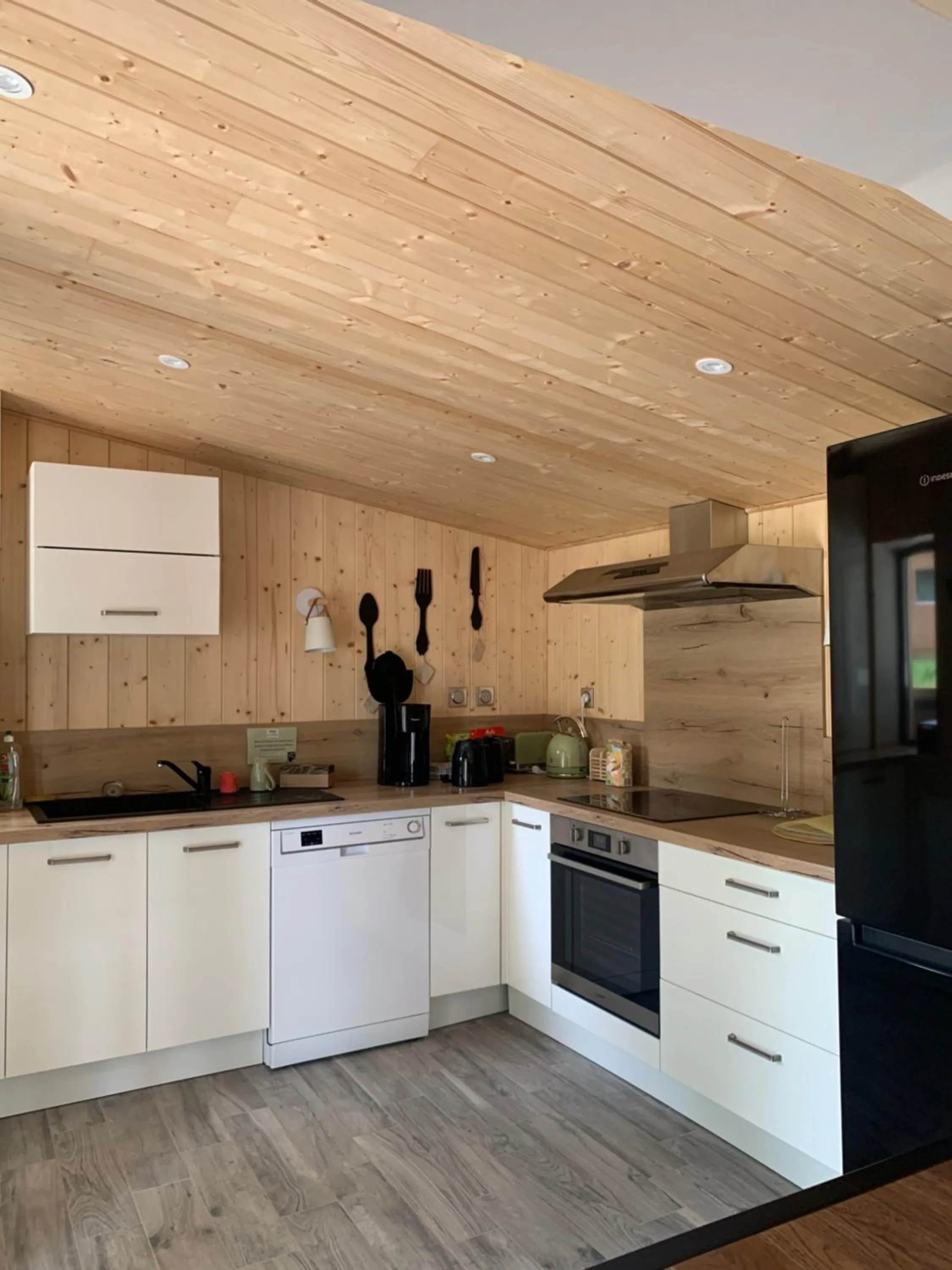 Kitchen or kitchenette in La Petite Auberge Insolite
