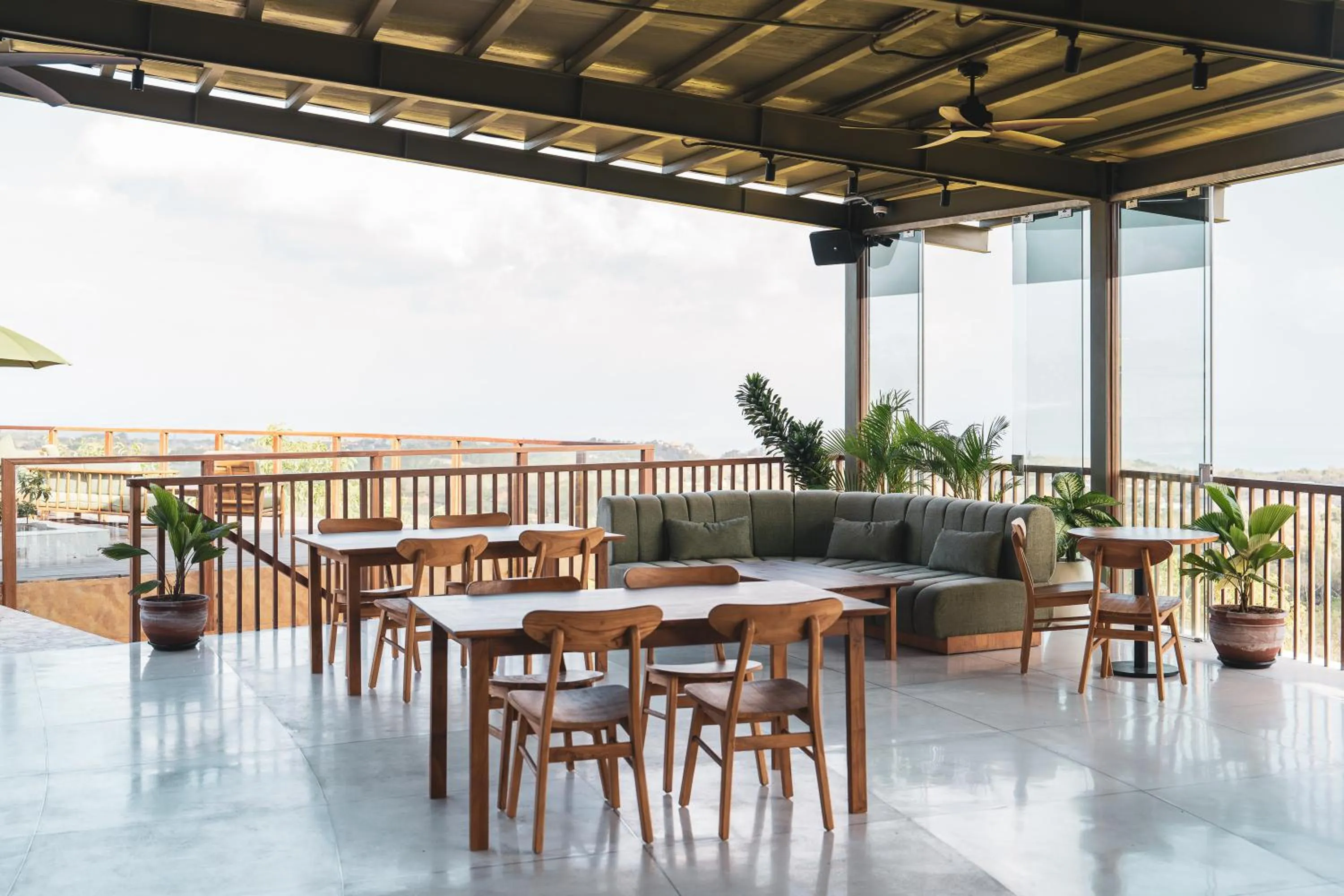 Restaurant/places to eat in Grün Uluwatu