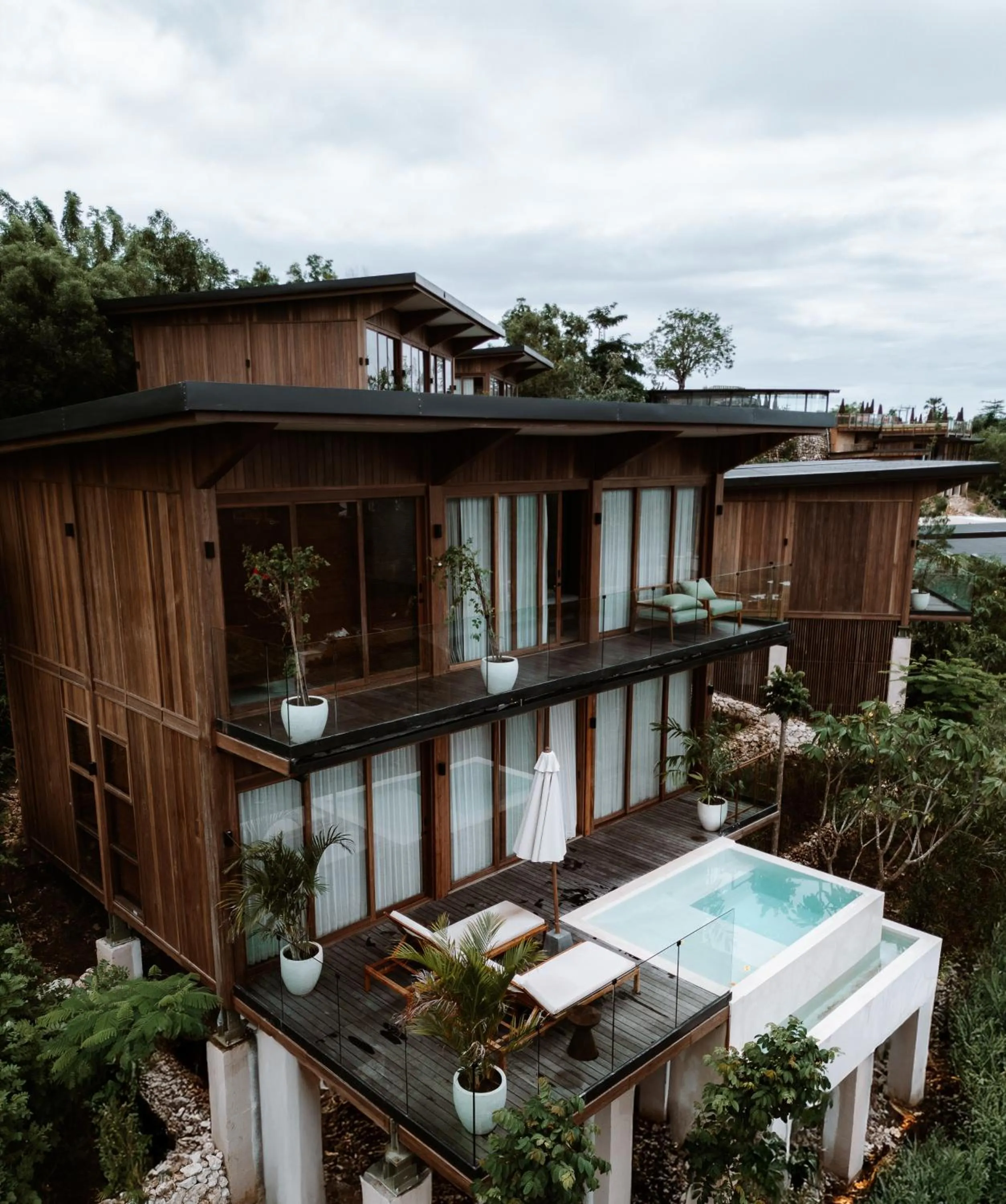 Property building in Grün Uluwatu