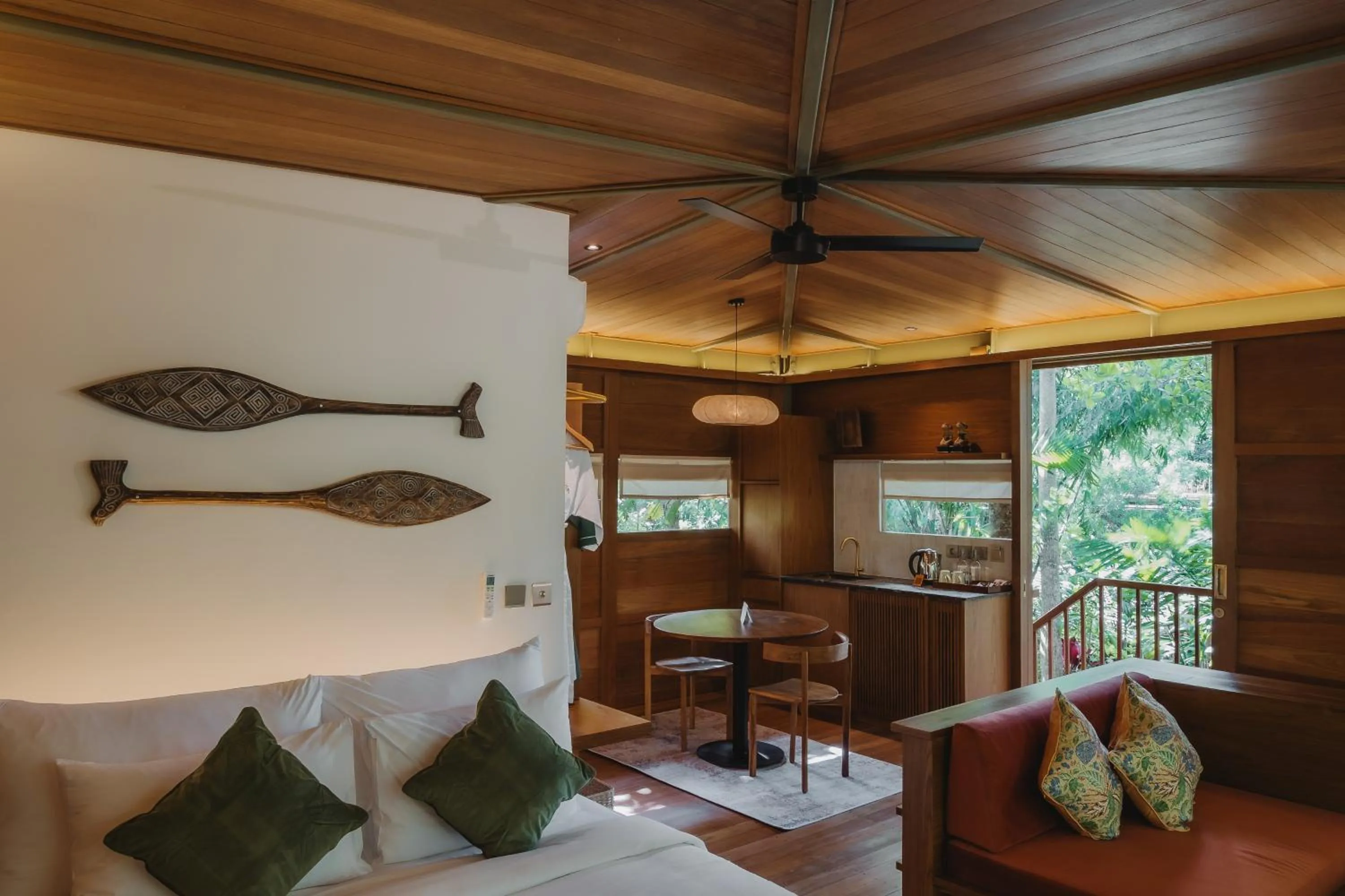 Dining area in Grün Uluwatu