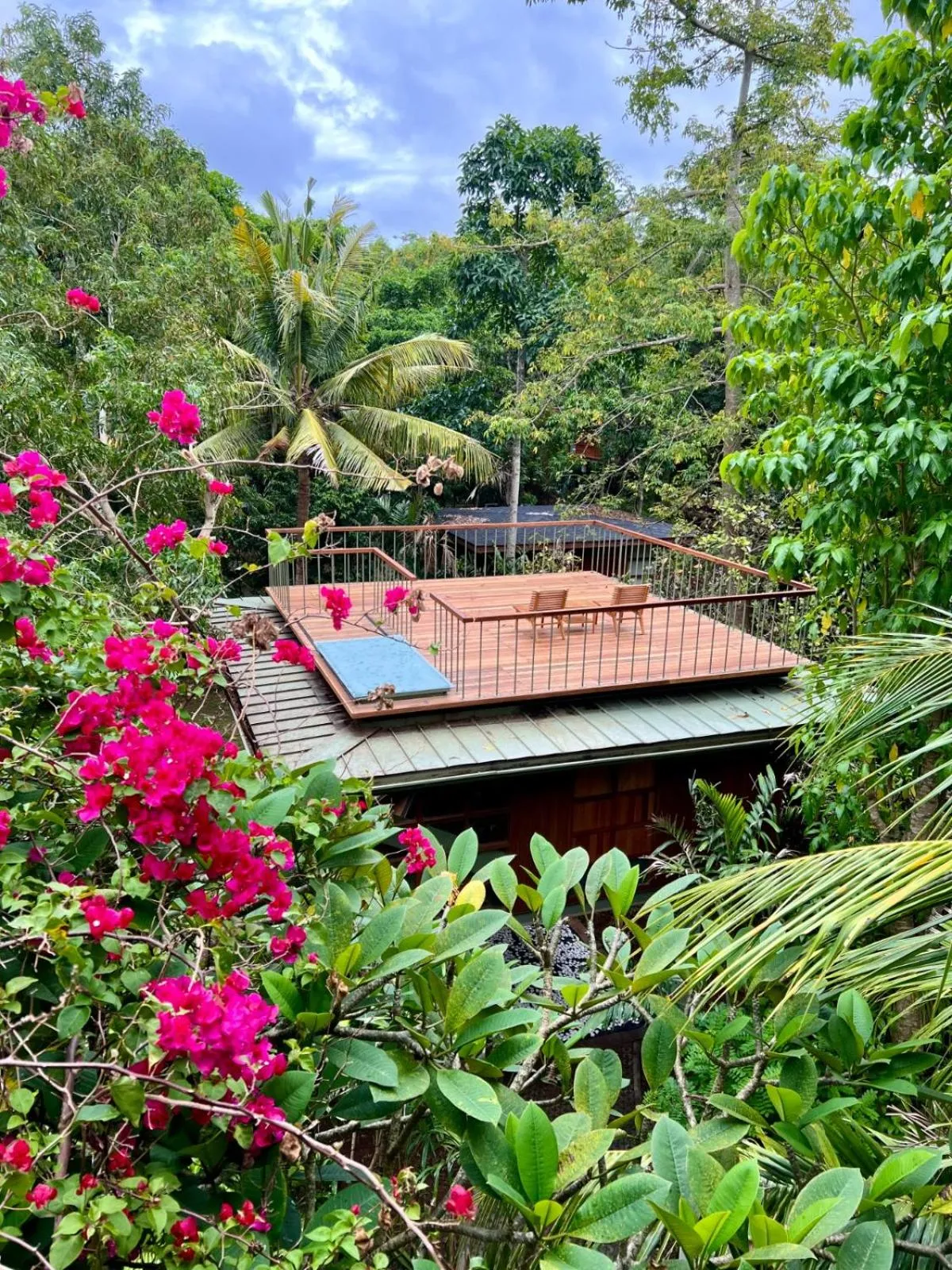 Property building in Grün Uluwatu