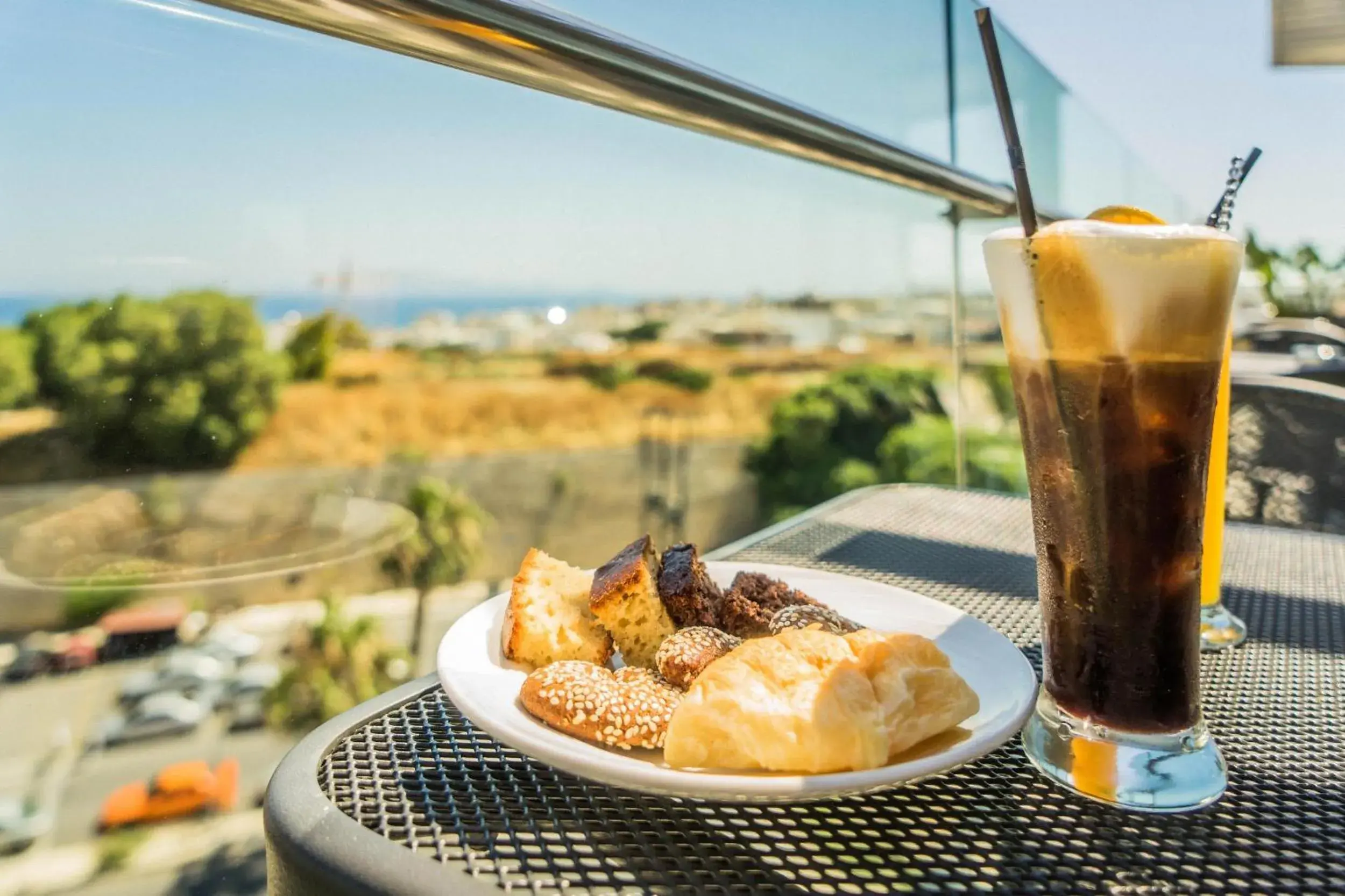 Food and drinks in Castello City Hotel Food and drinks in Castello City Hotel