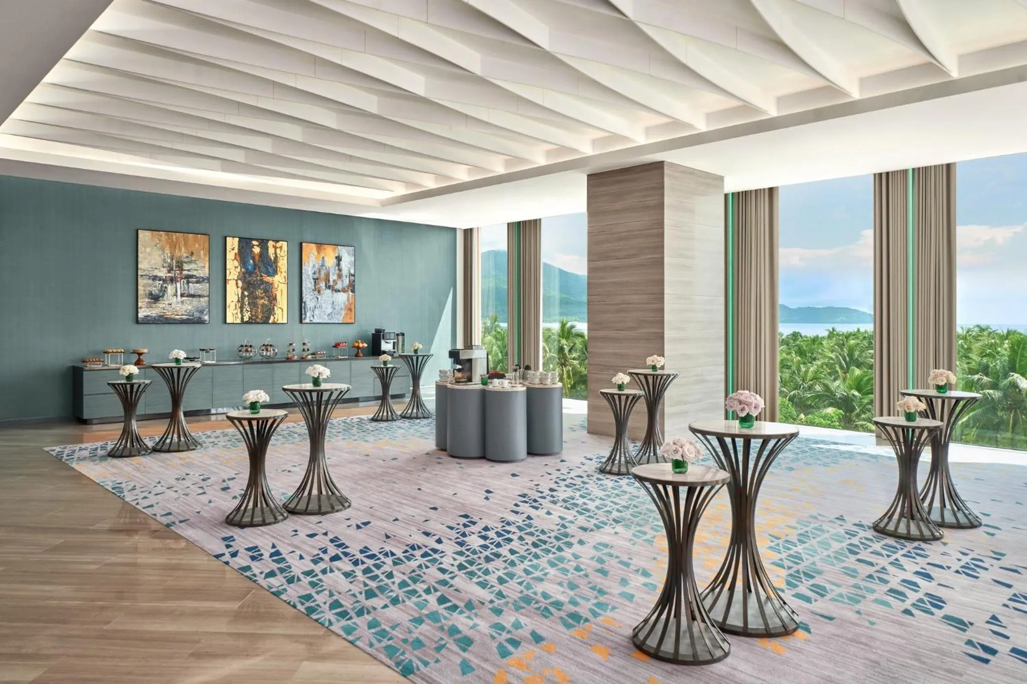 Meeting/conference room in voco Ma Belle Danang by IHG