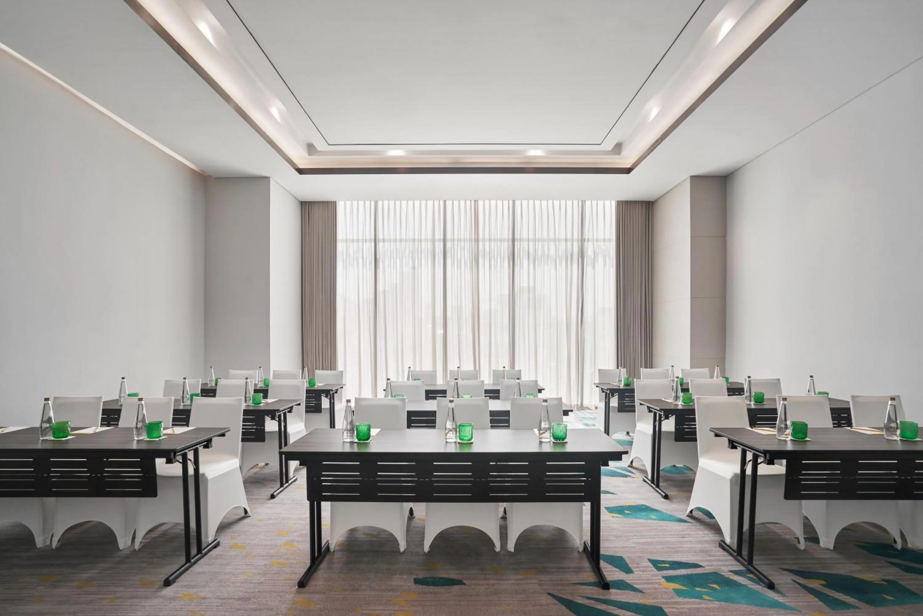 Meeting/conference room in voco Ma Belle Danang by IHG